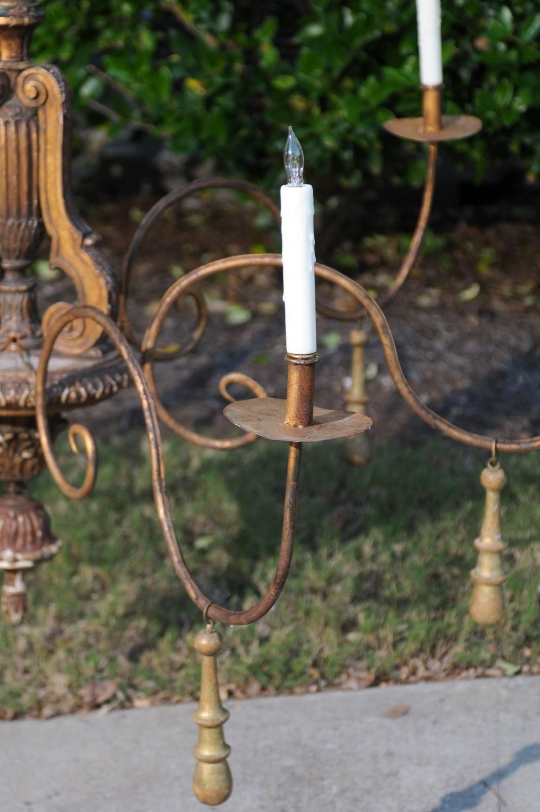 Italian 19th Century Six-Light Parcel-Gilt Wooden Chandelier with Swoop Arms In Good Condition In Atlanta, GA