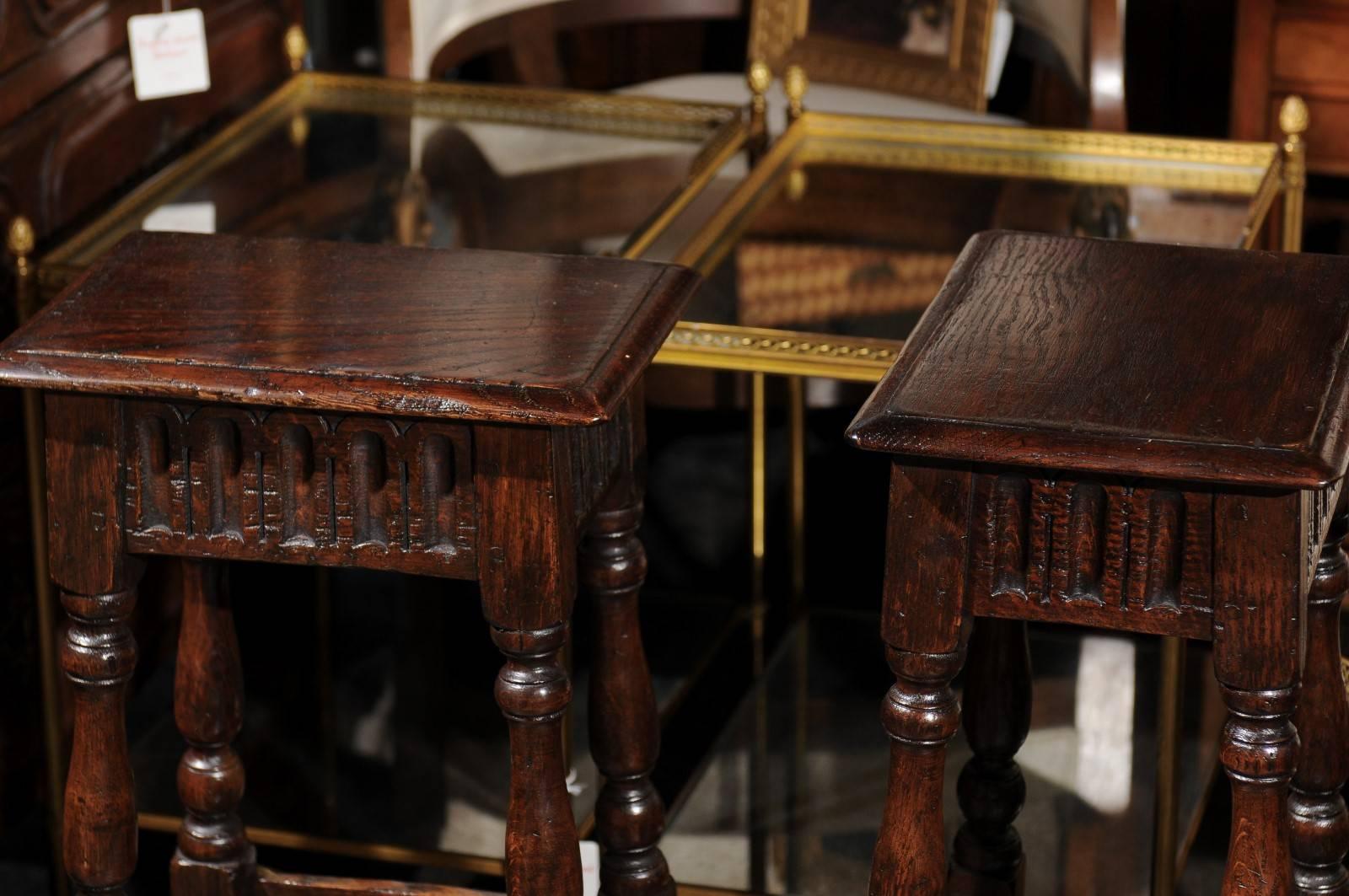 Wood Set of Three 1920s English Ipswich Oak Bar Stools with Turned Legs and Stretcher