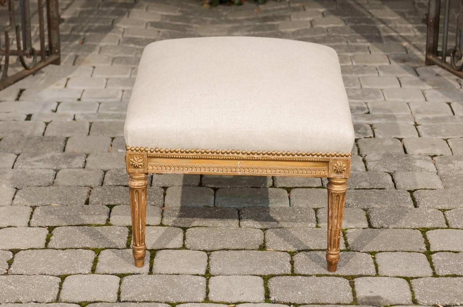 French Louis XVI Style 1920s Upholstered Ottoman with Giltwood Base and Rosettes 4