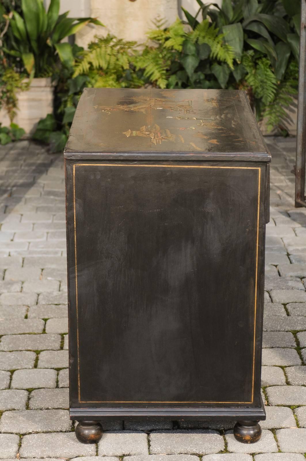 English 1725s Georgian Chinoiserie Four-Drawer Commode of Ebonized Wood 2