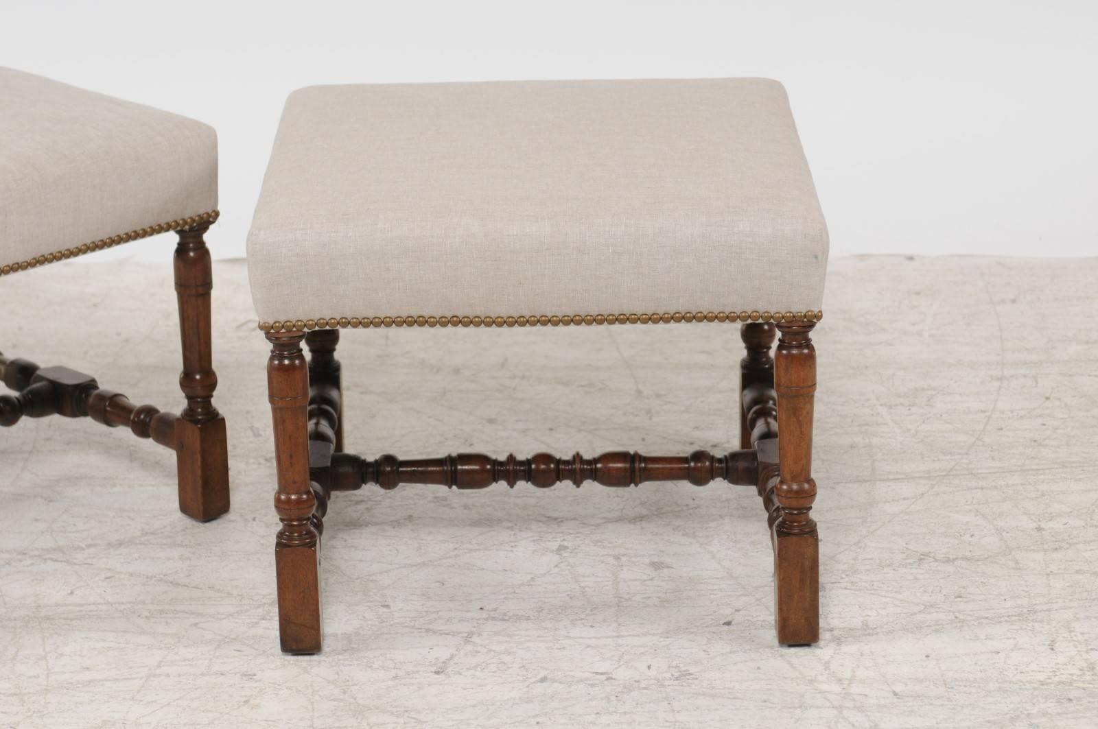 19th Century Pair of English Walnut Stools with Turned Legs and Cross Stretcher, circa 1870