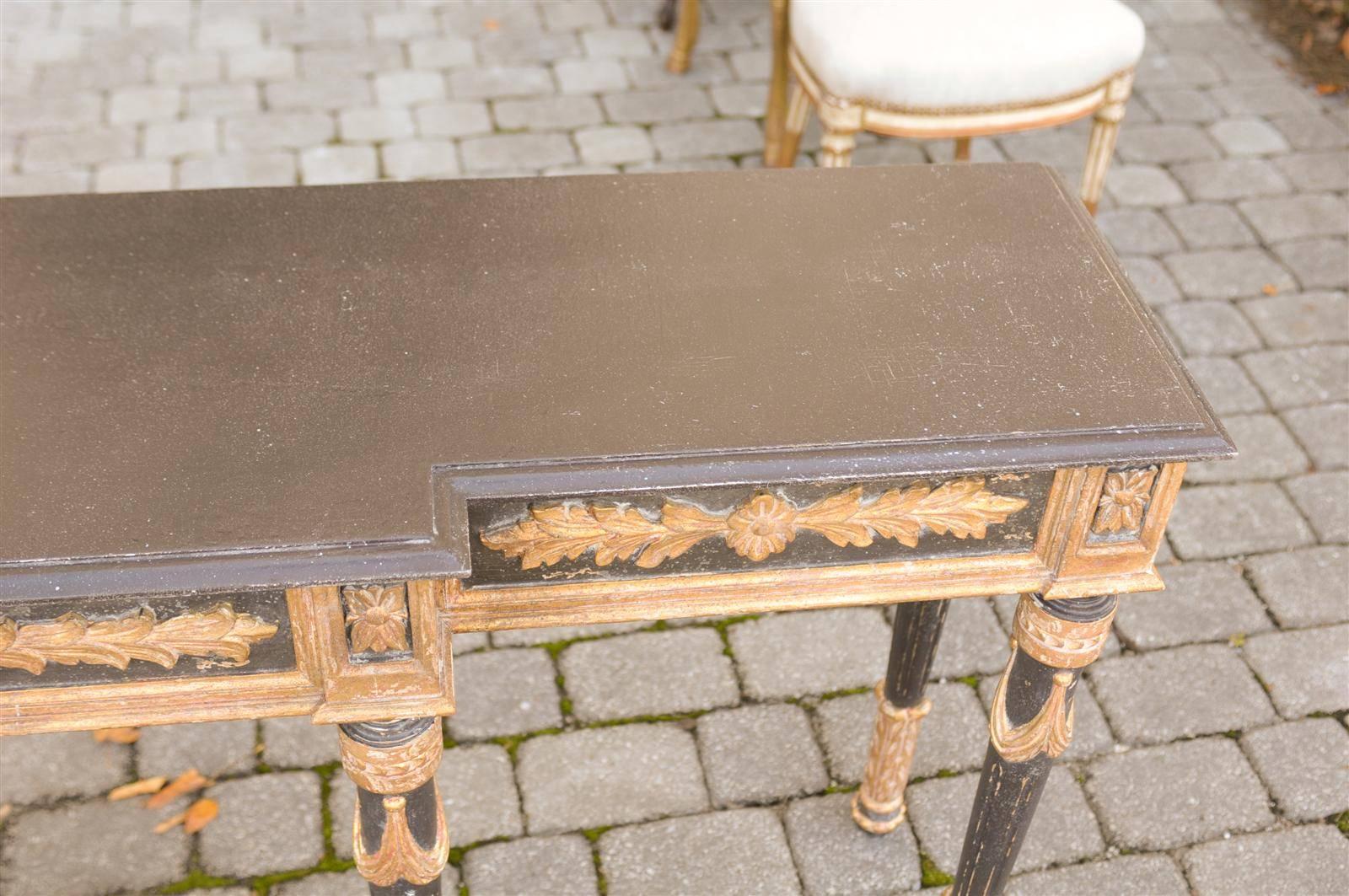 Painted Console Table In Excellent Condition In Atlanta, GA