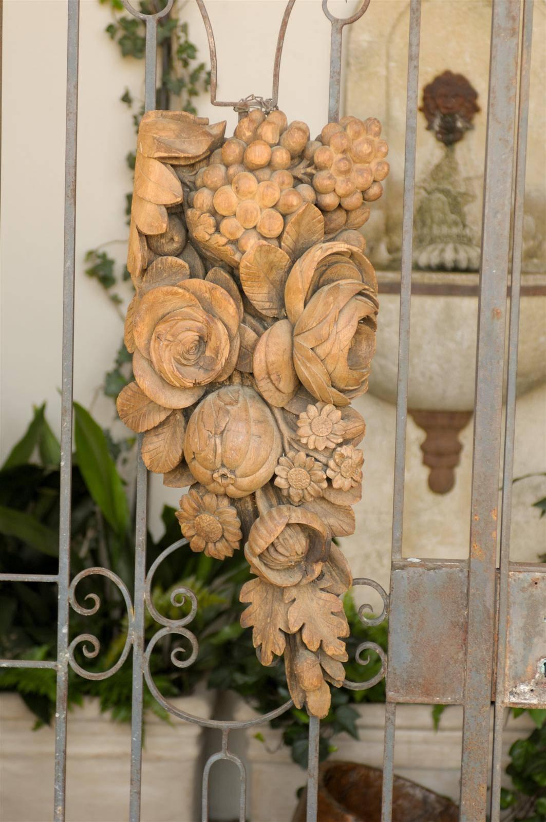 Wood Pair of English Architectural Carvings in the Manner of Grinling Gibbons, 1880s