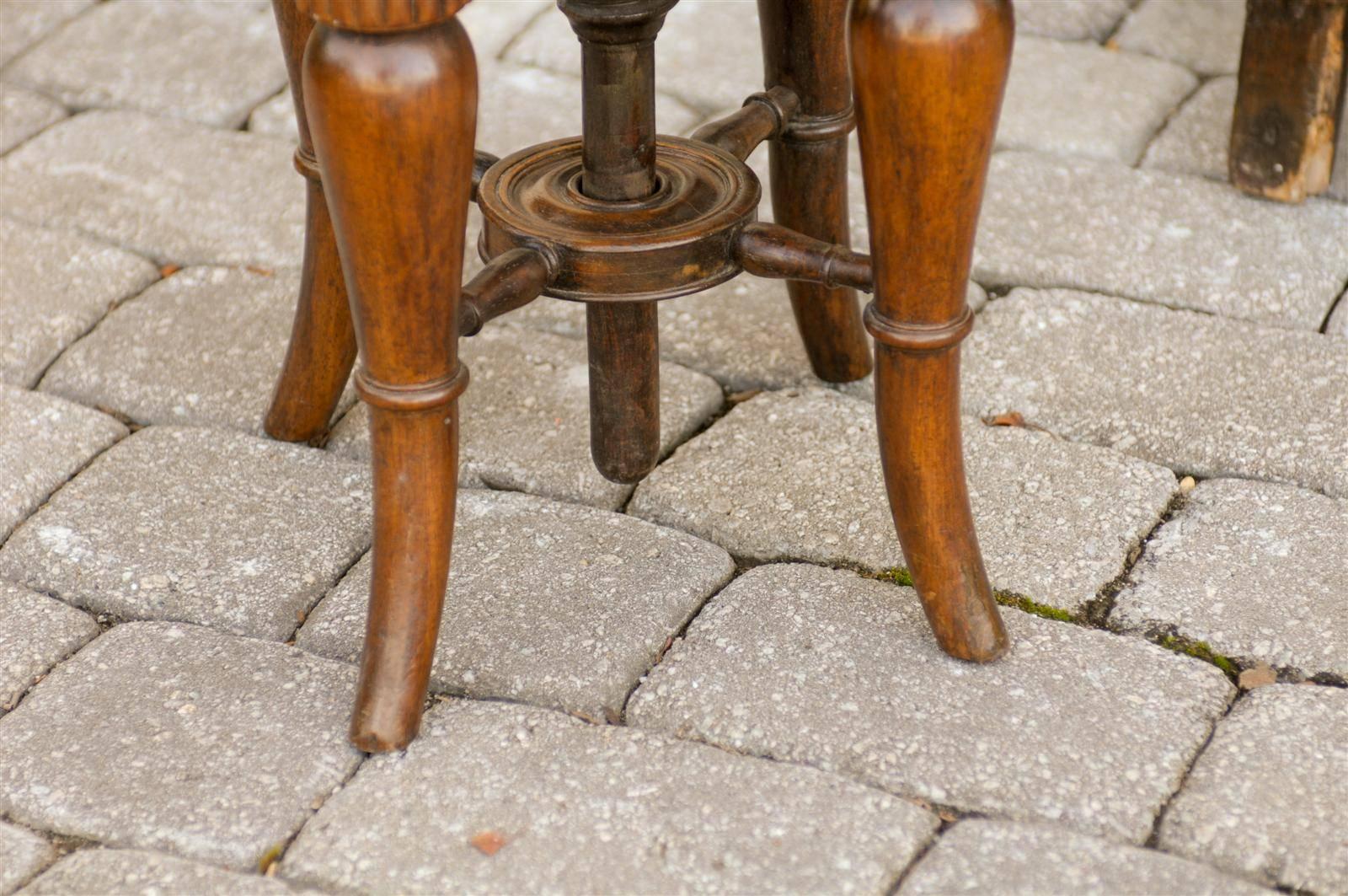 Round English Early 19th Century Regency Stool with Adjustable Red Leather Seat For Sale 4