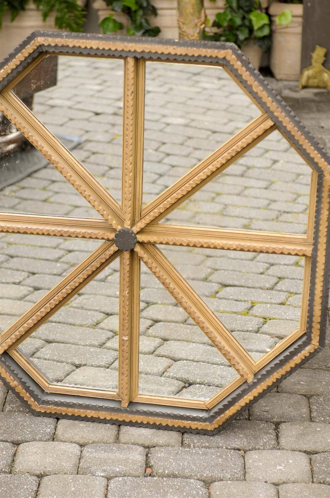Octagonal Tramp Art Mirror Painted Black and Gold from the Mid 20th Century 4