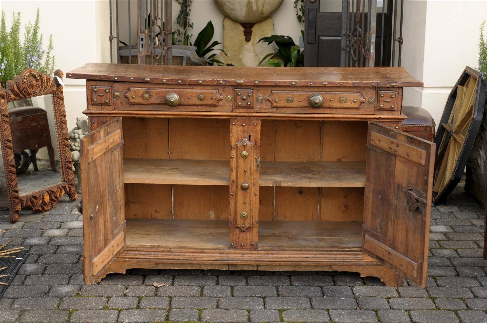 17th Century Northern Italian Walnut Two-Door Credenza from Bologna with Drawer 2