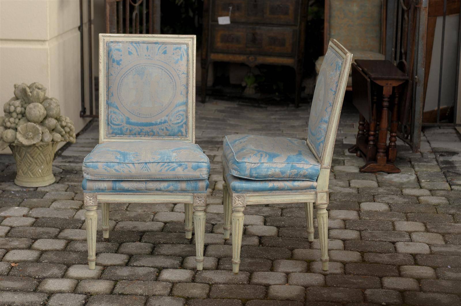 20th Century Pair of French Louis XVI Style Slipper Chairs with Fortuny Fabric, circa 1920