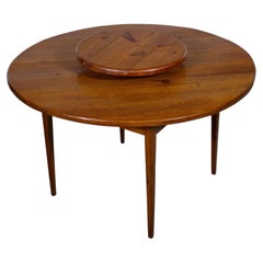 19th Century American Pine Round Dining Table with Raised Lazy Susan