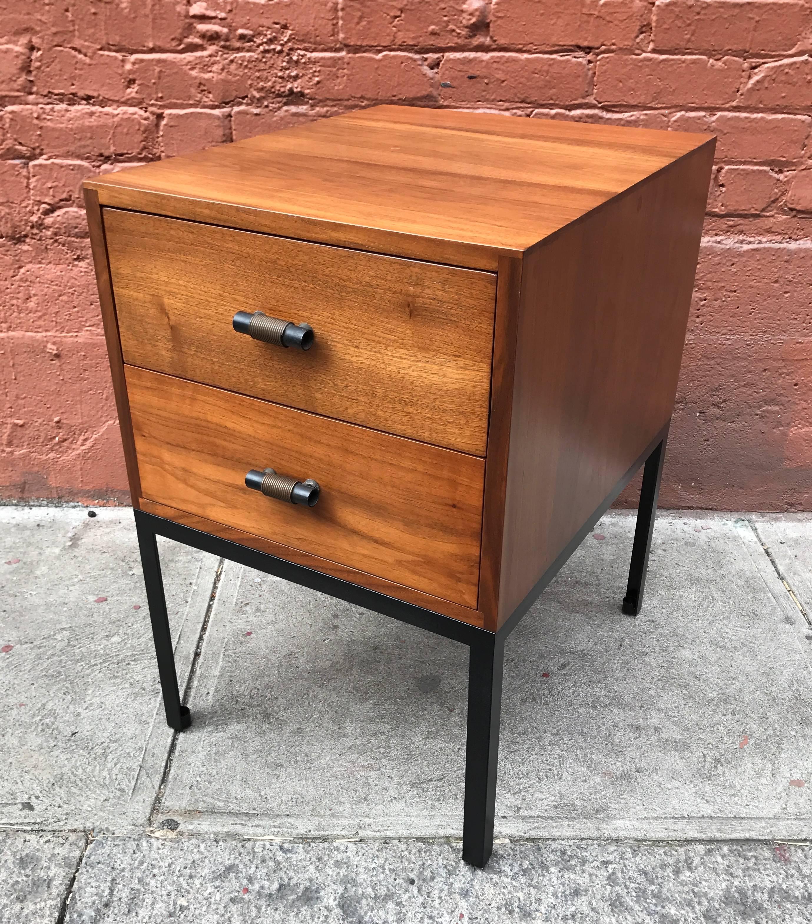 Bay area designer and member of Pacifica Interior Designs Muriel Coleman small chest of drawers or tall nightstand, brass wire wrapped pulls and an iron base. The cabinet is constructed of a very figurative walnut. Fully restored.