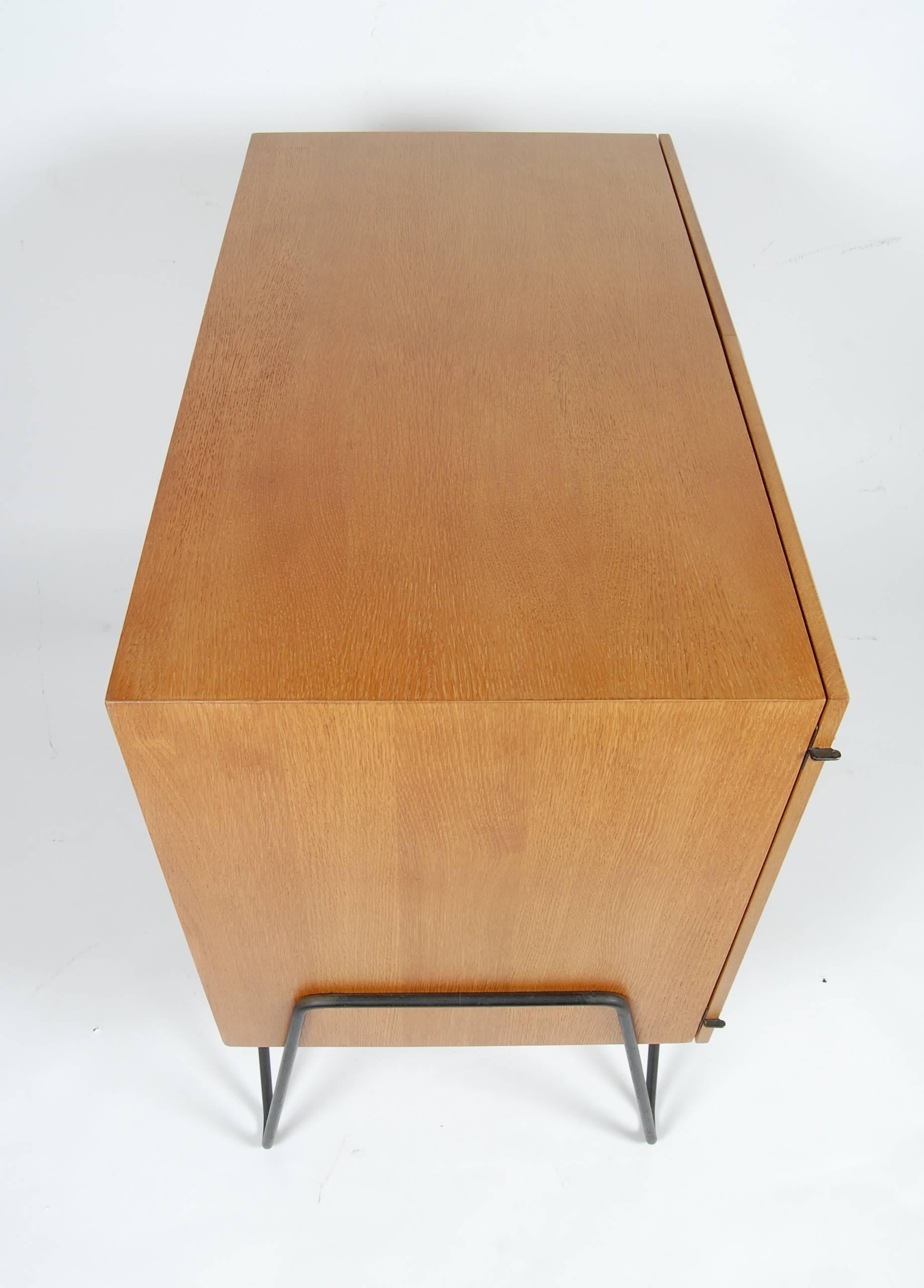 American Modernist Bar Cabinet, circa 1950s In Excellent Condition In San Francisco, CA