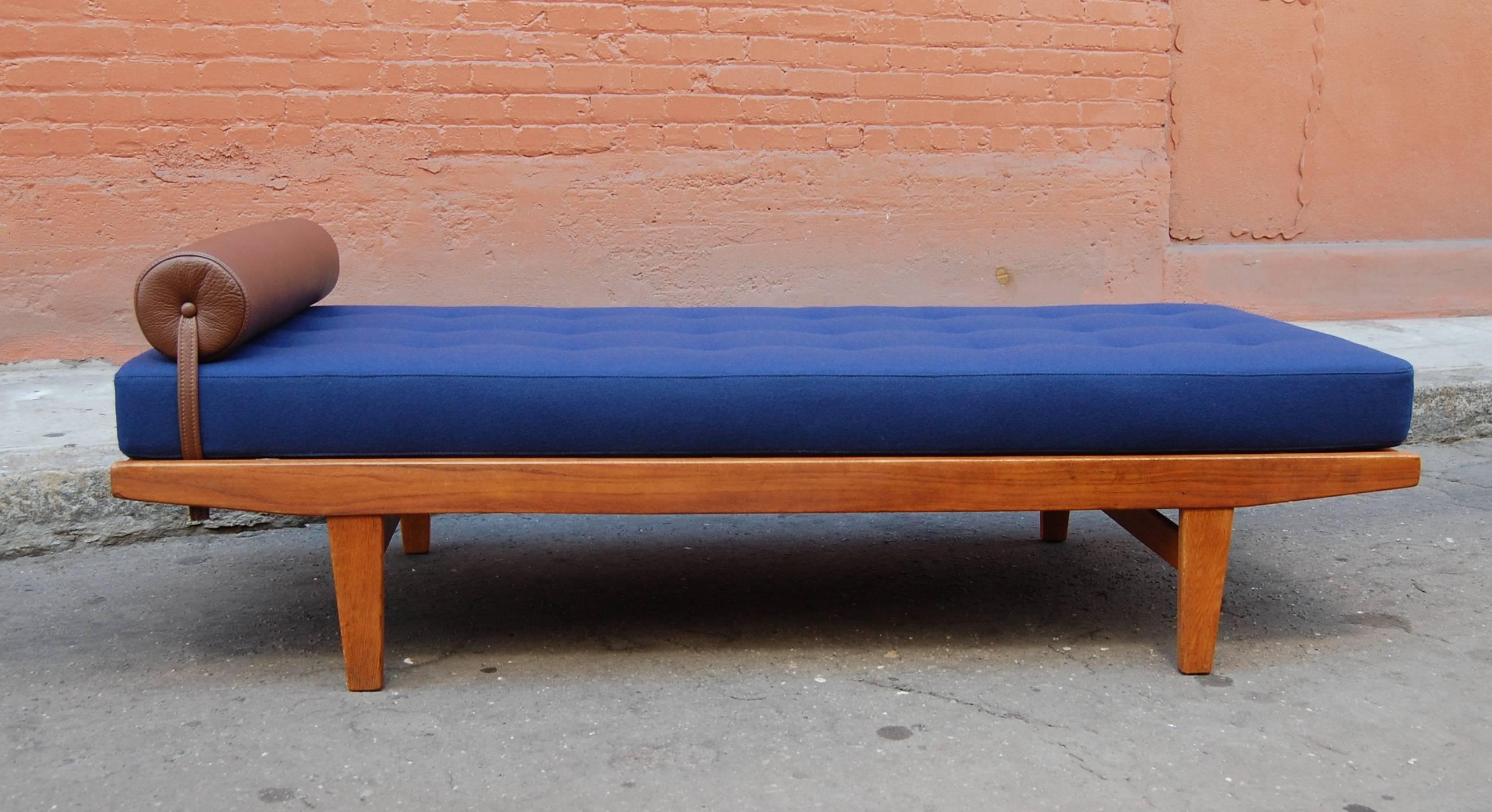 1950s Danish daybed designed by architect Poul Volther for FDB. This piece has undergone a complete restoration, the upholstery is 100% wool Knoll Navy Hopsack K120612 and is part of their KT Environmental Line, the color is a bit darker in person,