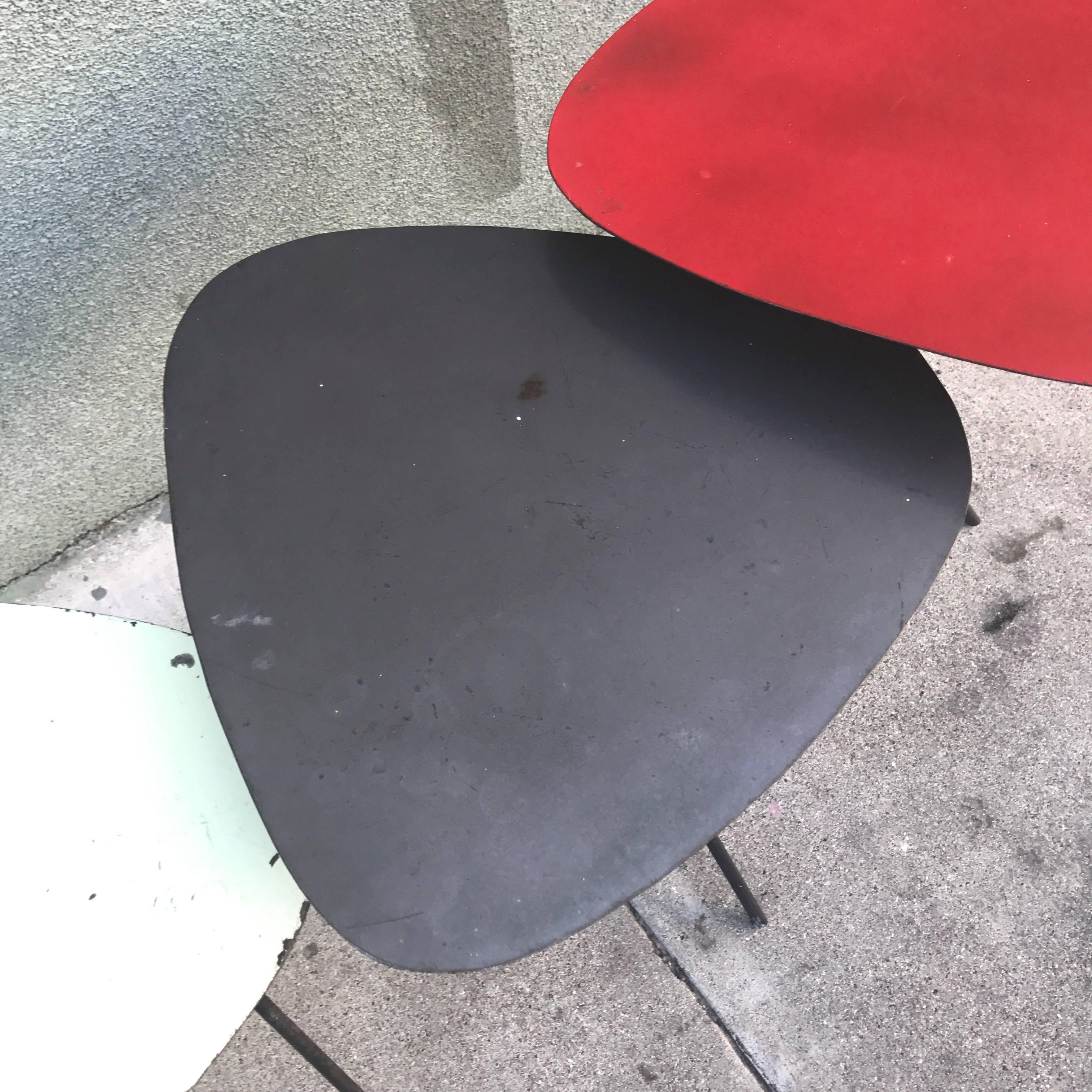 1950s French Modernist Metal Nesting Tables Calder Style In Good Condition In San Francisco, CA