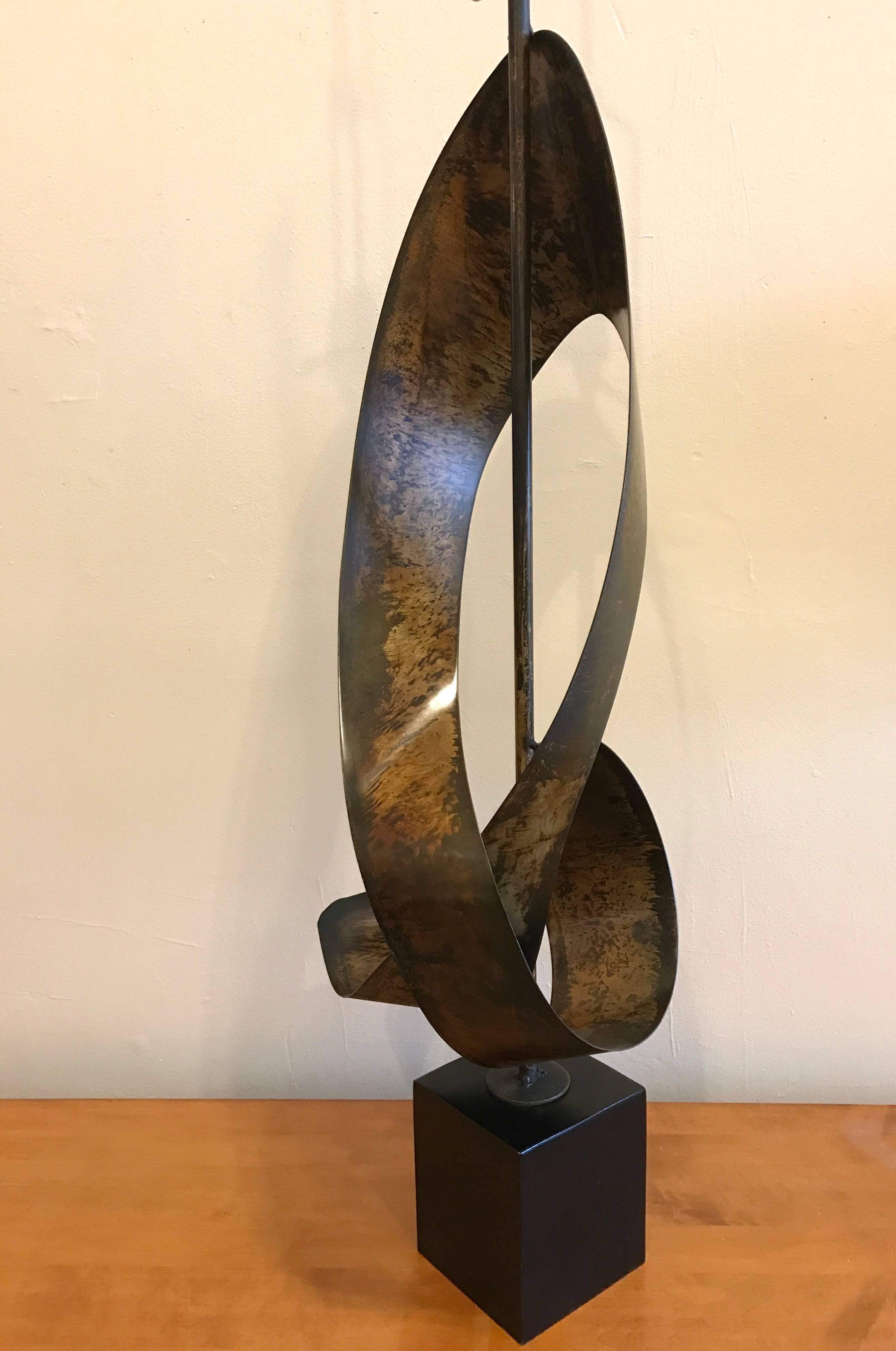 Brutalist Ribbon Sculpture Lamp by Harry Balmer for Laurel 3