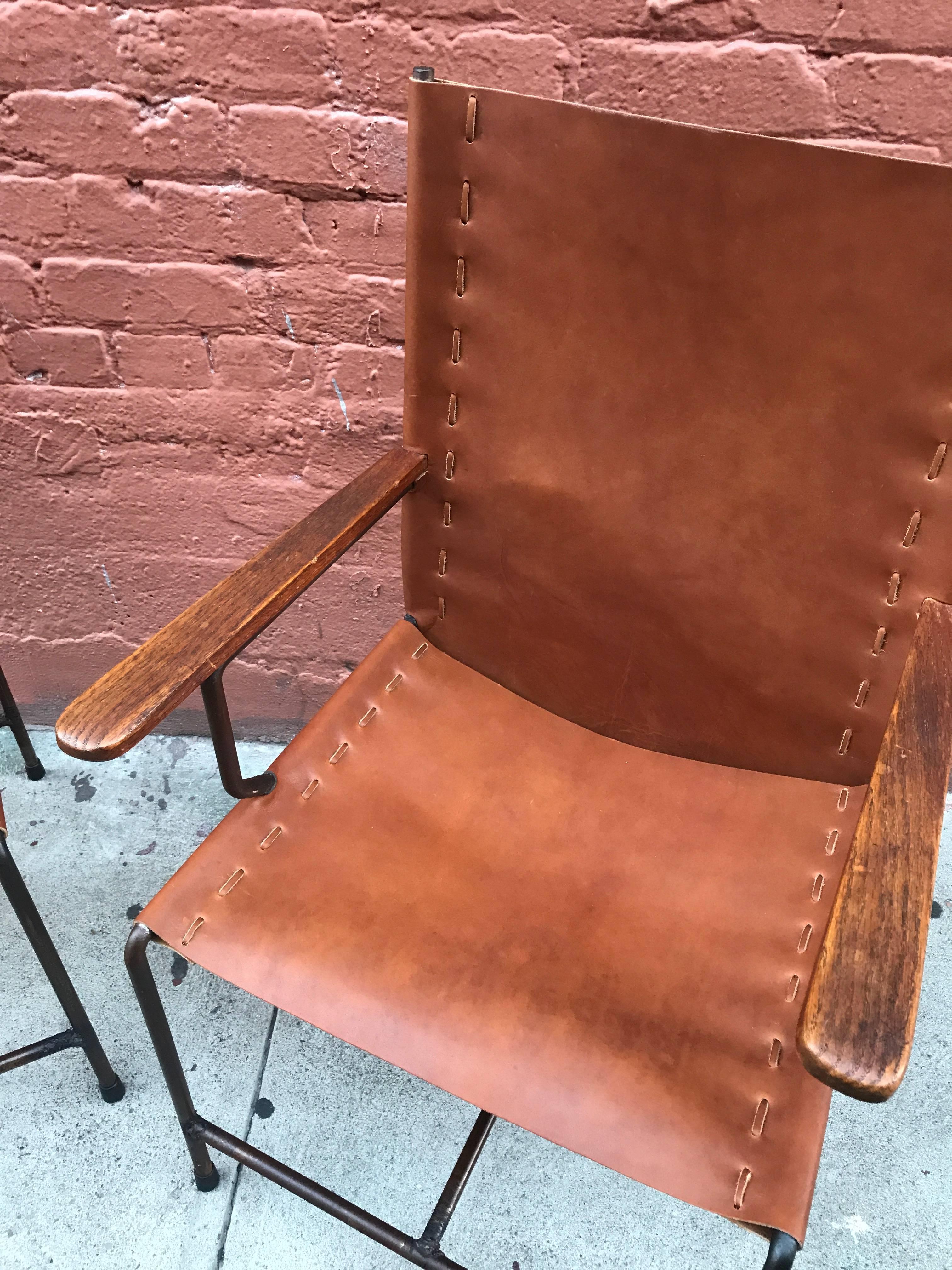 Pair of Mexican Modern Armchairs in Iron and Leather, circa 1950s For Sale 1