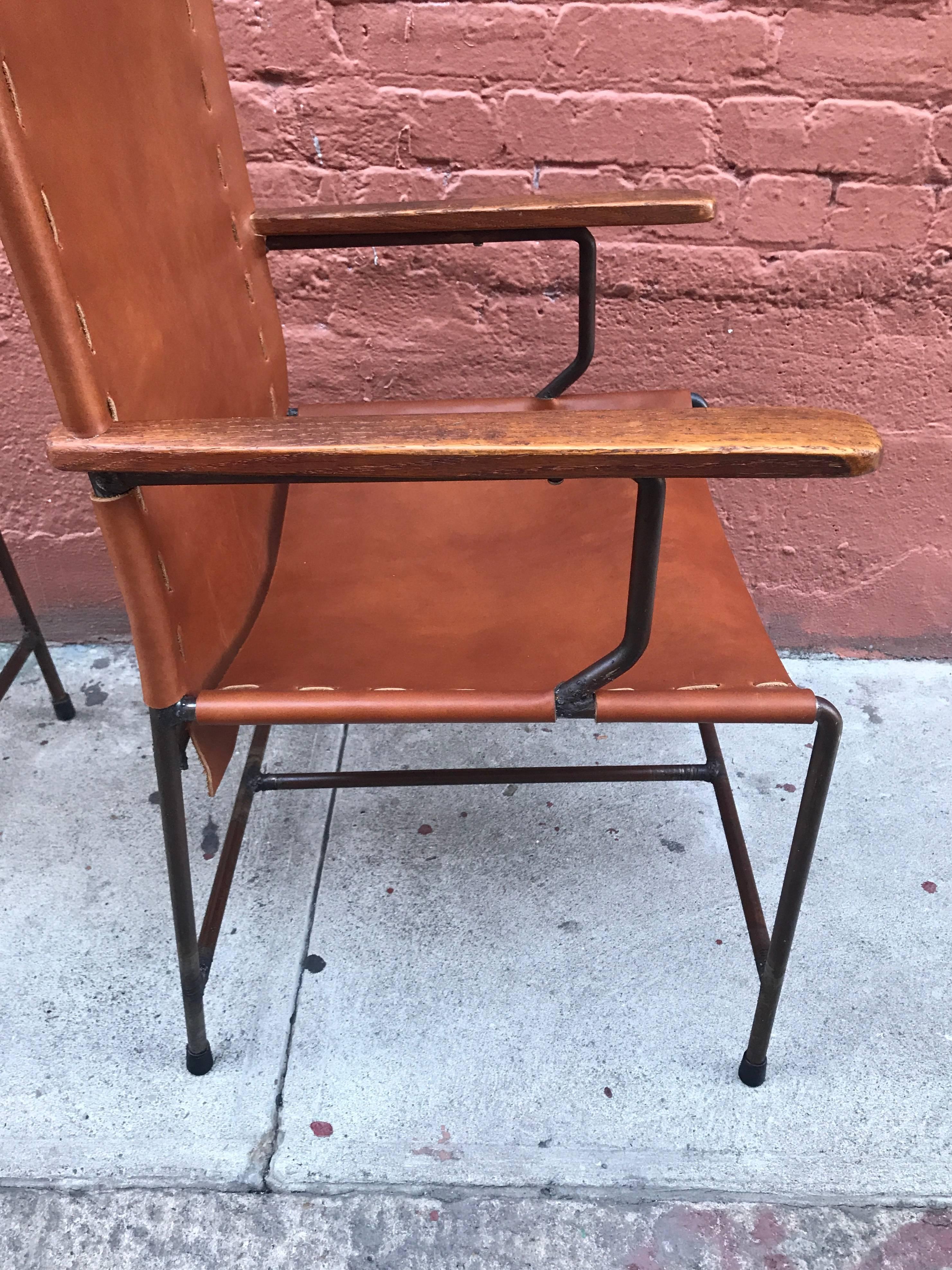 Pair of Mexican Modern Armchairs in Iron and Leather, circa 1950s In Excellent Condition For Sale In San Francisco, CA