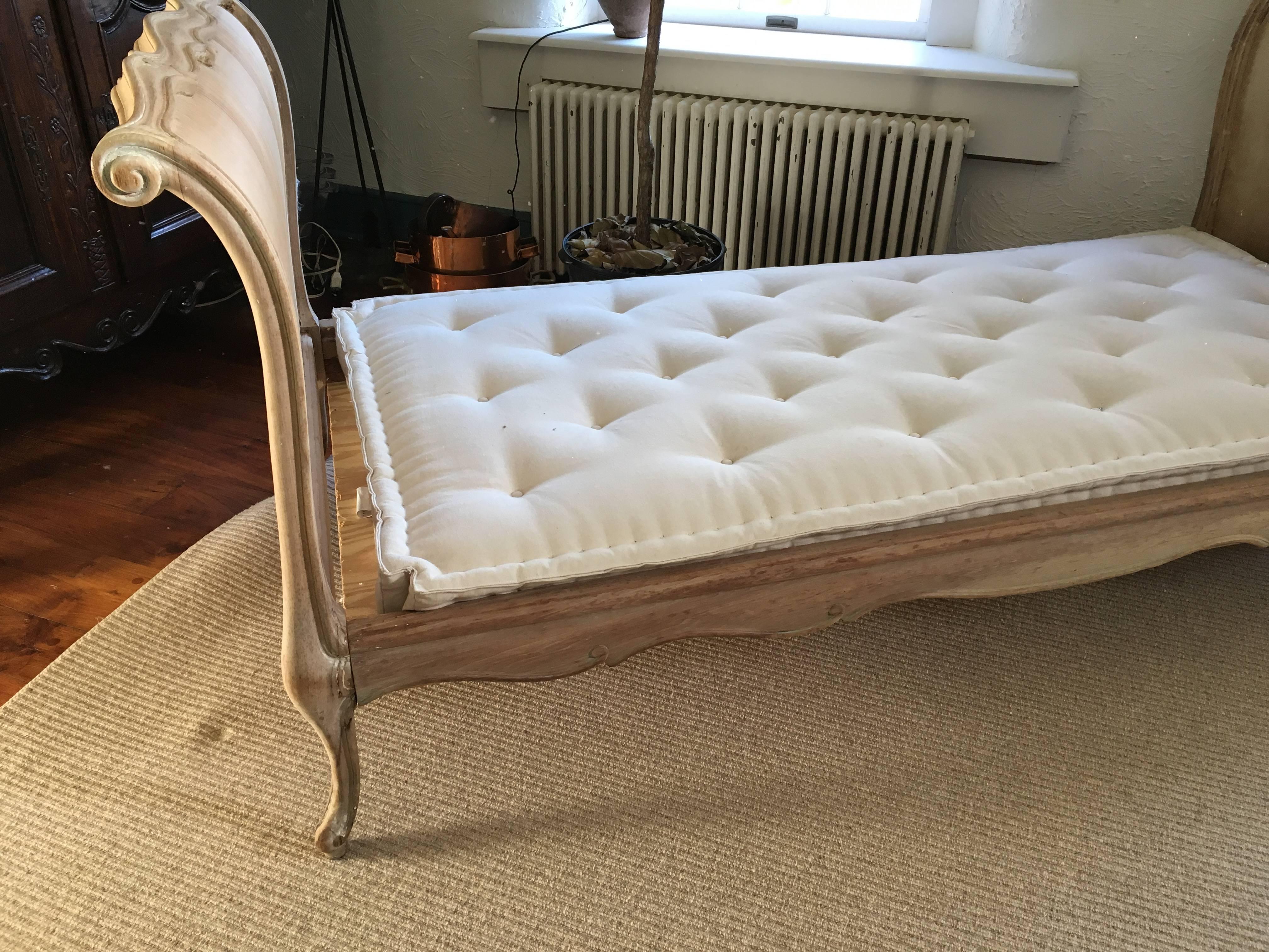 French Louis XV Style Pine Day Bed, circa 1870