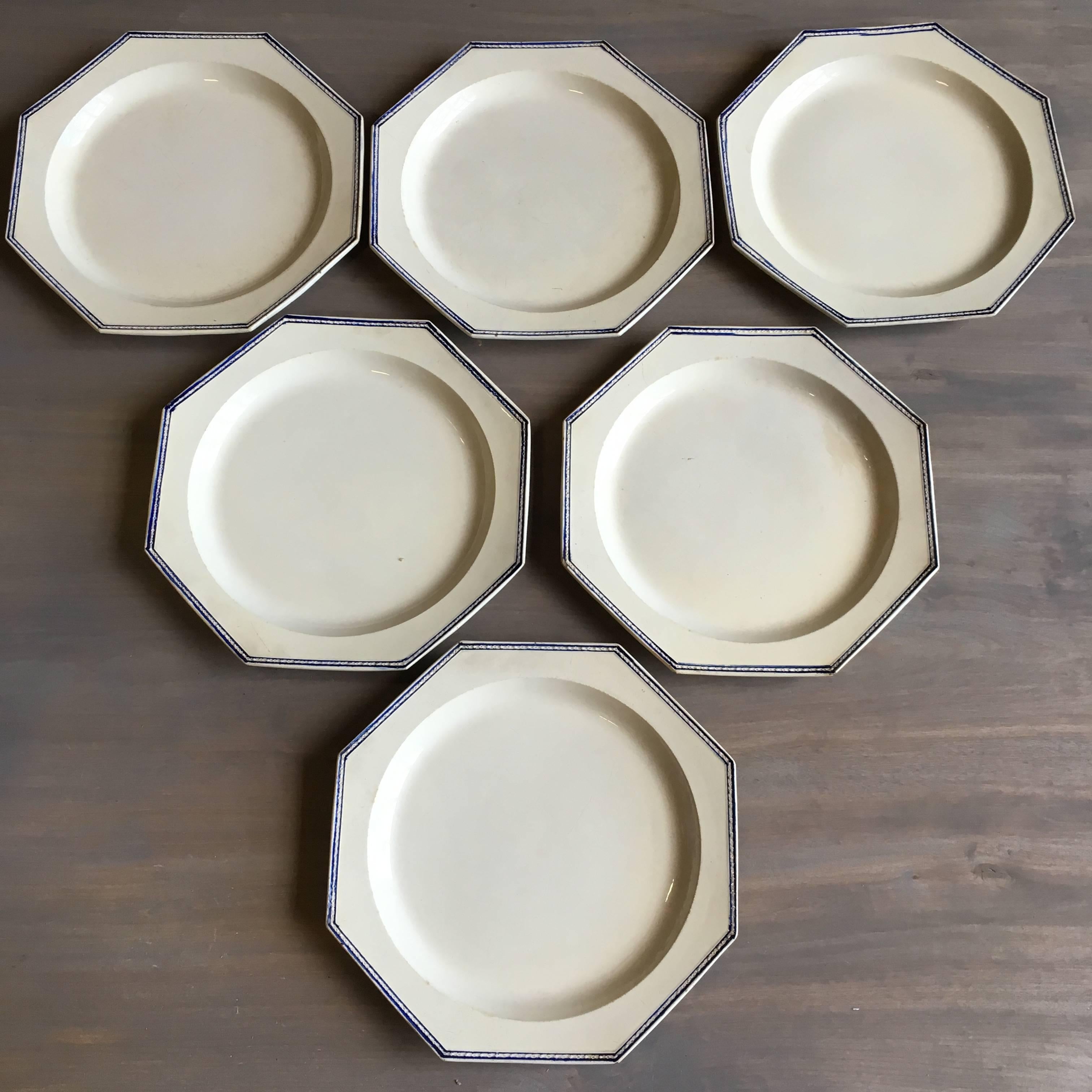 Set of Six Creil Montereau Plates, circa 1810 In Excellent Condition In Doylestown, PA