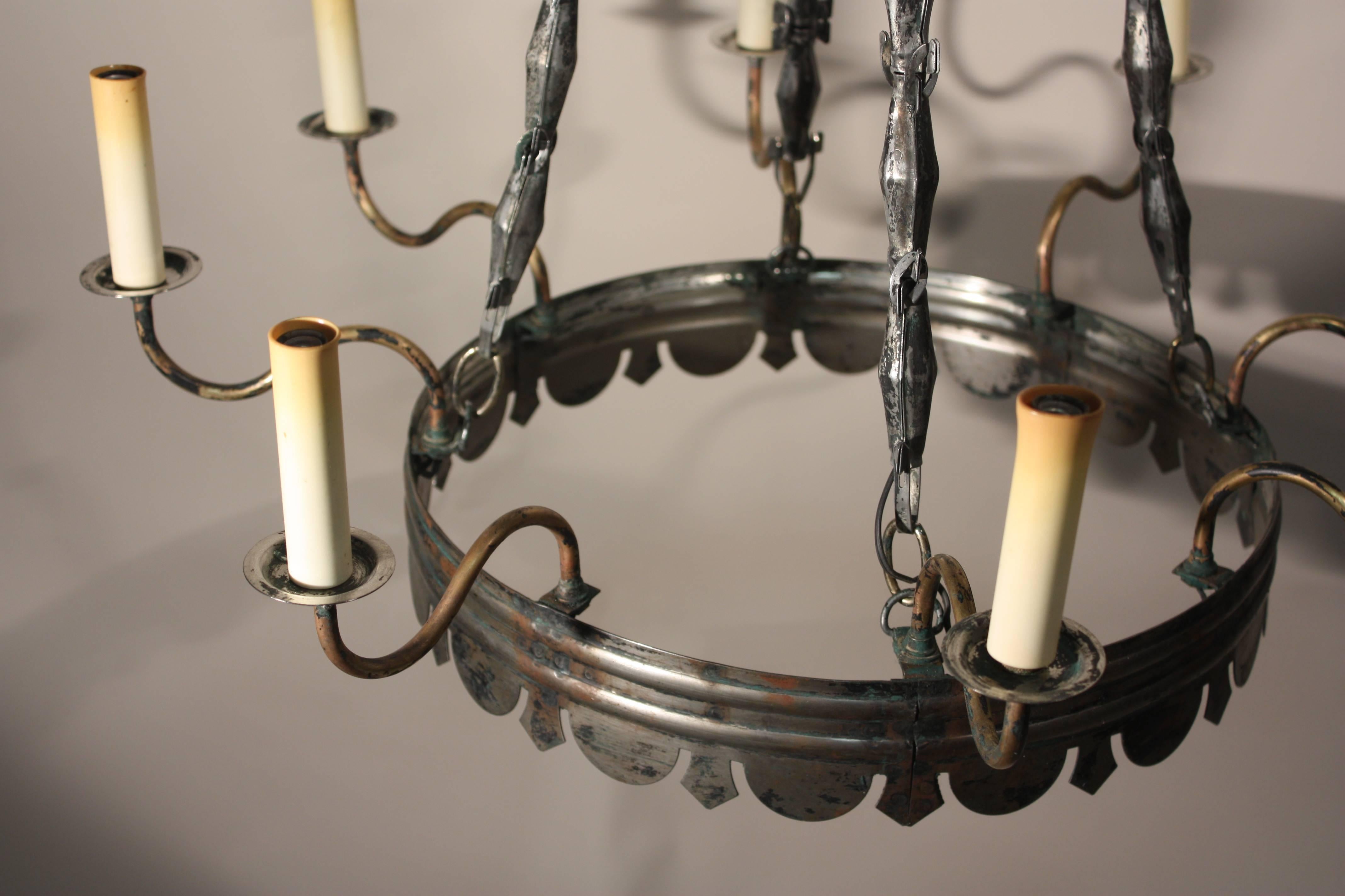 Tole and Brass 12-Light Chandelier 1