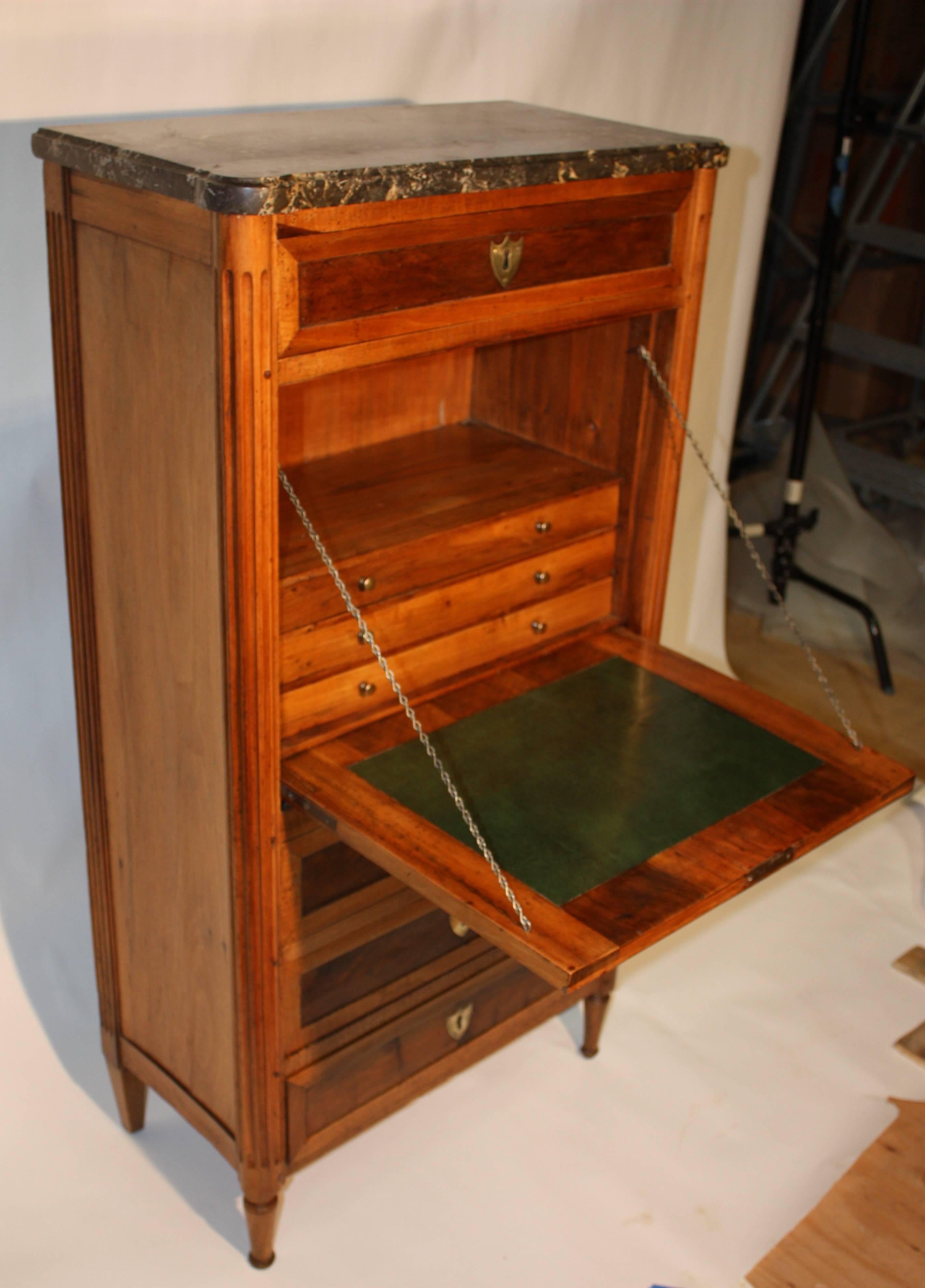 Petite Louis XVI Period Secretaire Abatante In Excellent Condition In Doylestown, PA