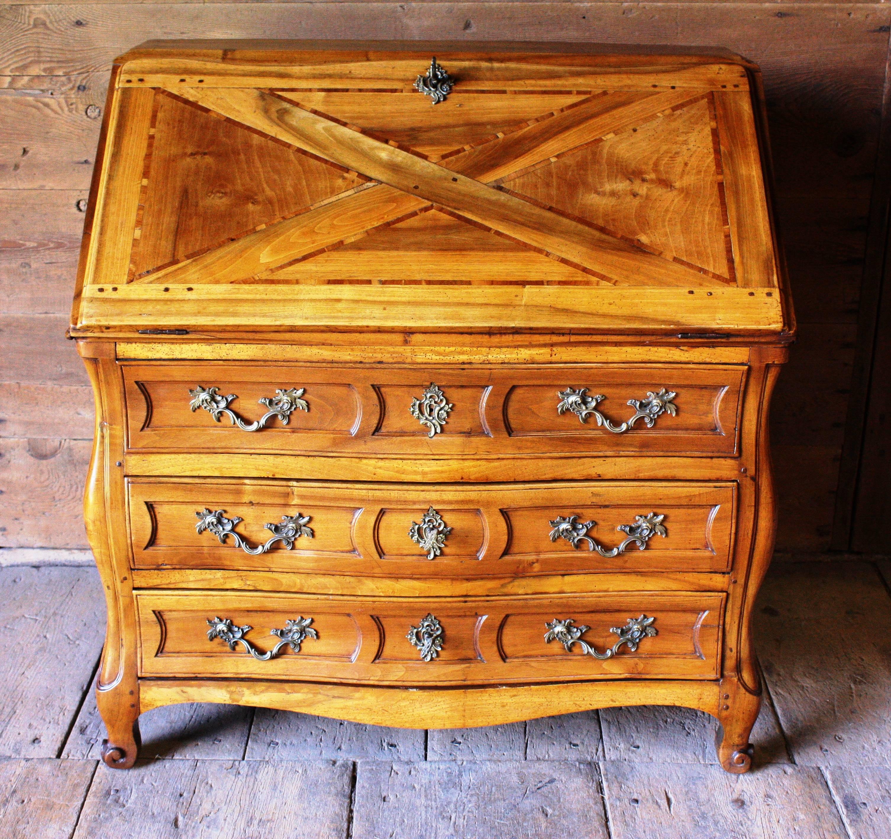 Louis XV Period Drop-Front Fruitwood Secretaire Desk, circa 1760 In Excellent Condition In Doylestown, PA