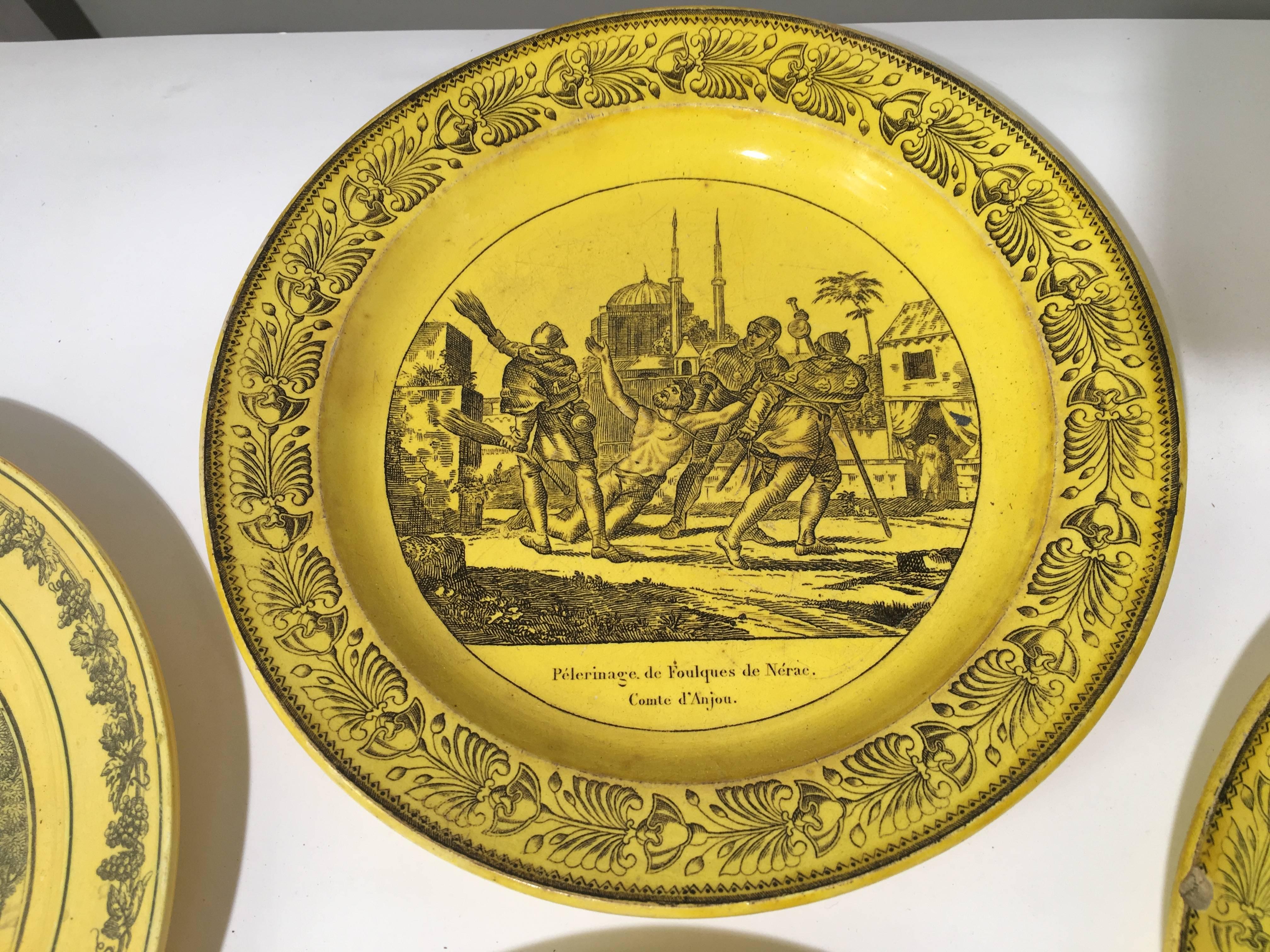 Group of Eight Yellow Creil et Montereau Plates, French Empire In Good Condition In Doylestown, PA