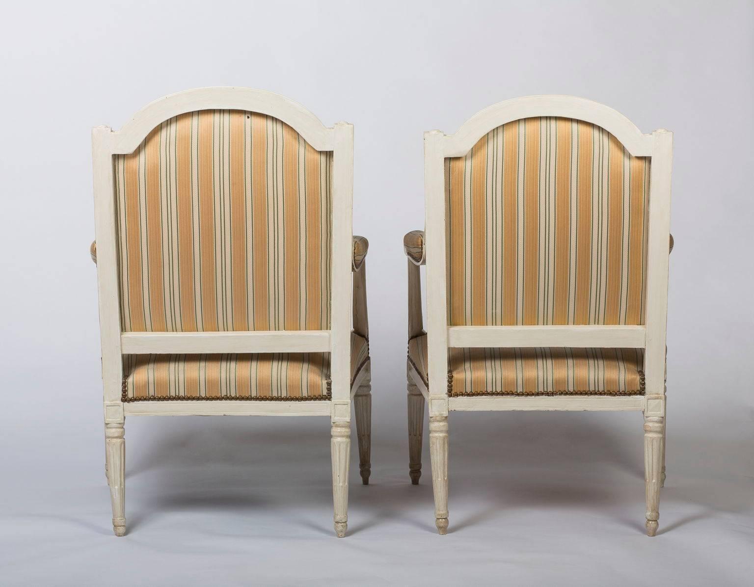 Pair of Large Louis XVI Painted Fauteuils In Good Condition In Kittery Point, ME