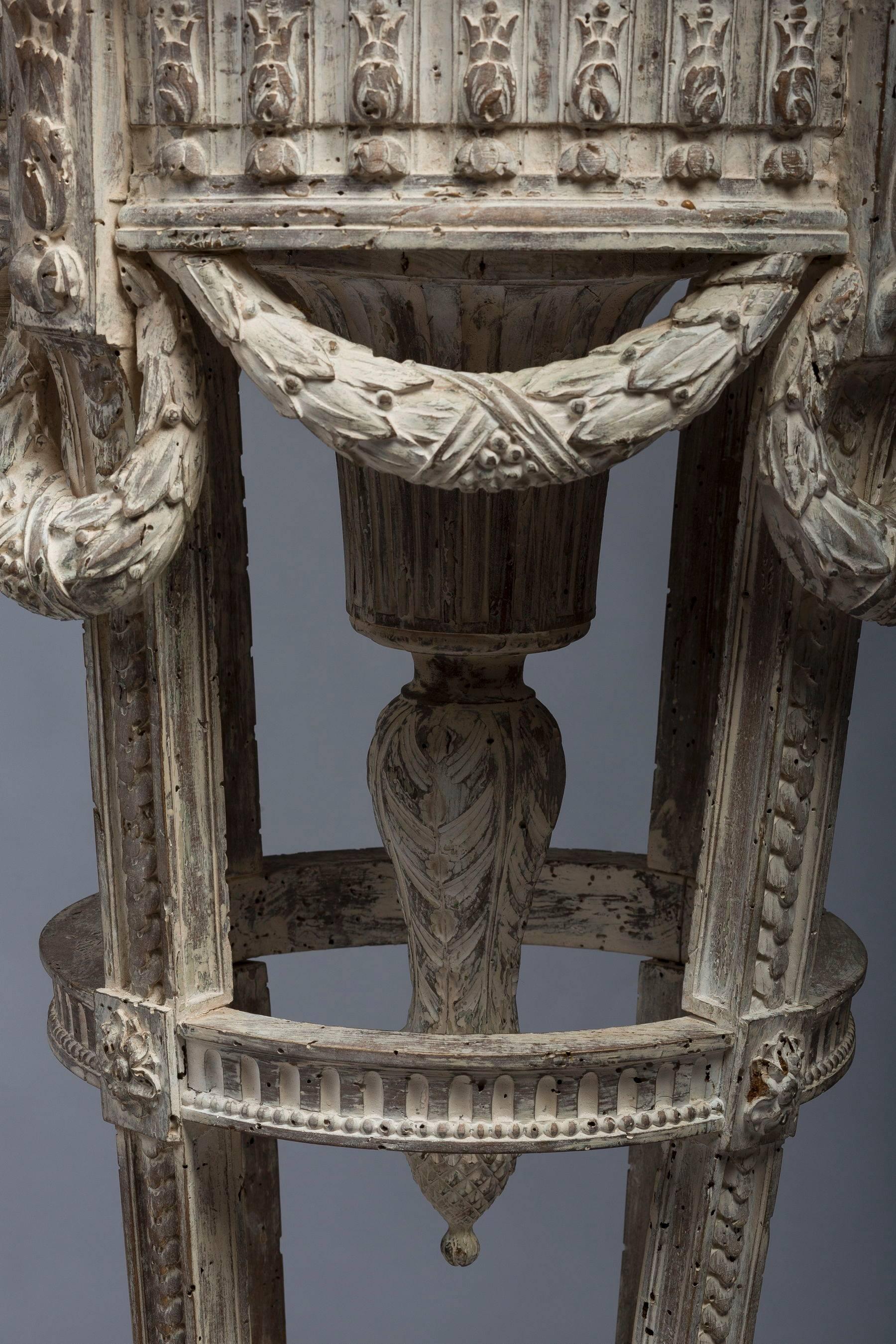 Neoclassical Pair of Louis XVI Painted Wood Jardinière Stands For Sale