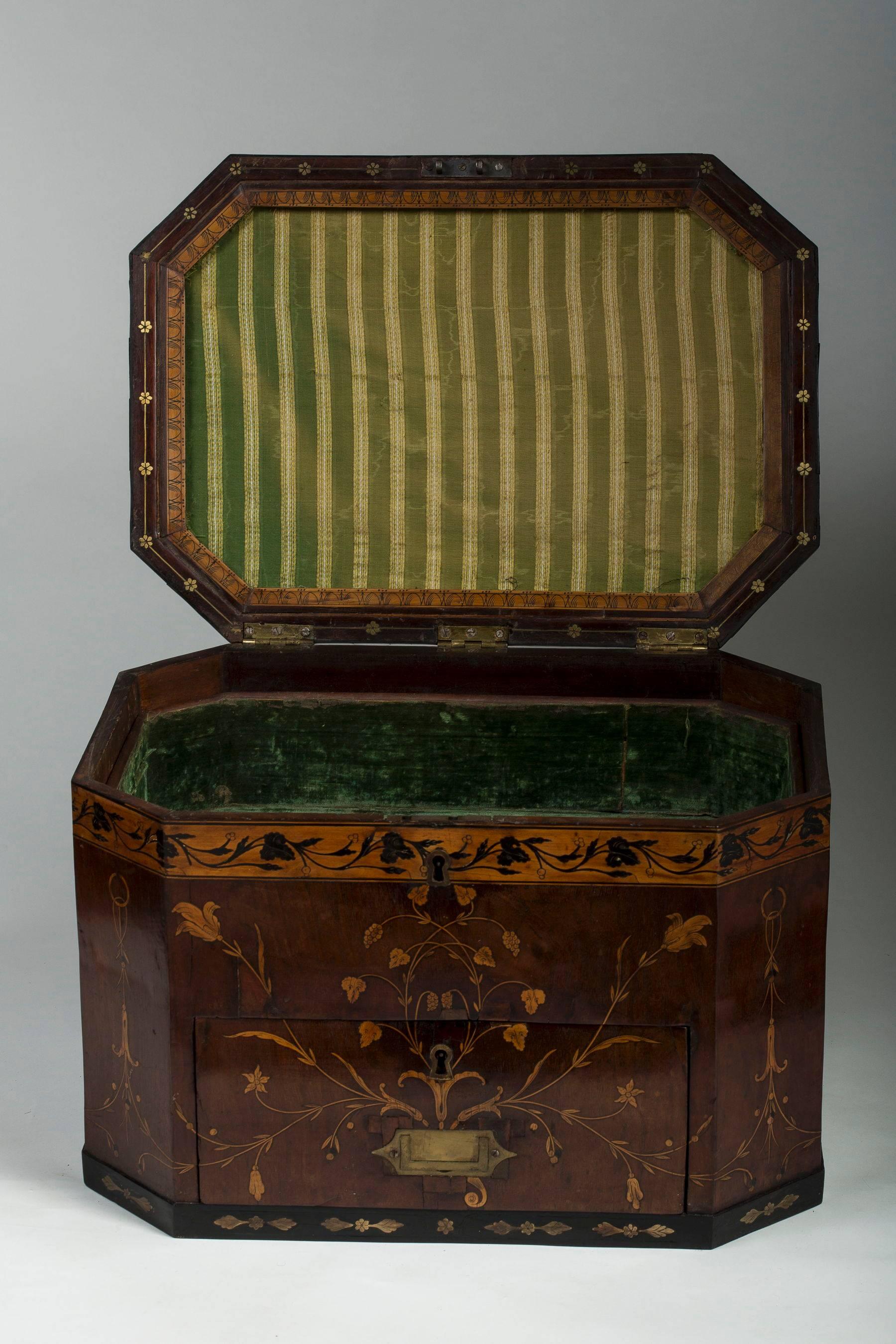Large George III Brass and Fruitwood-Inlaid and Mahogany Storage Box For Sale 1