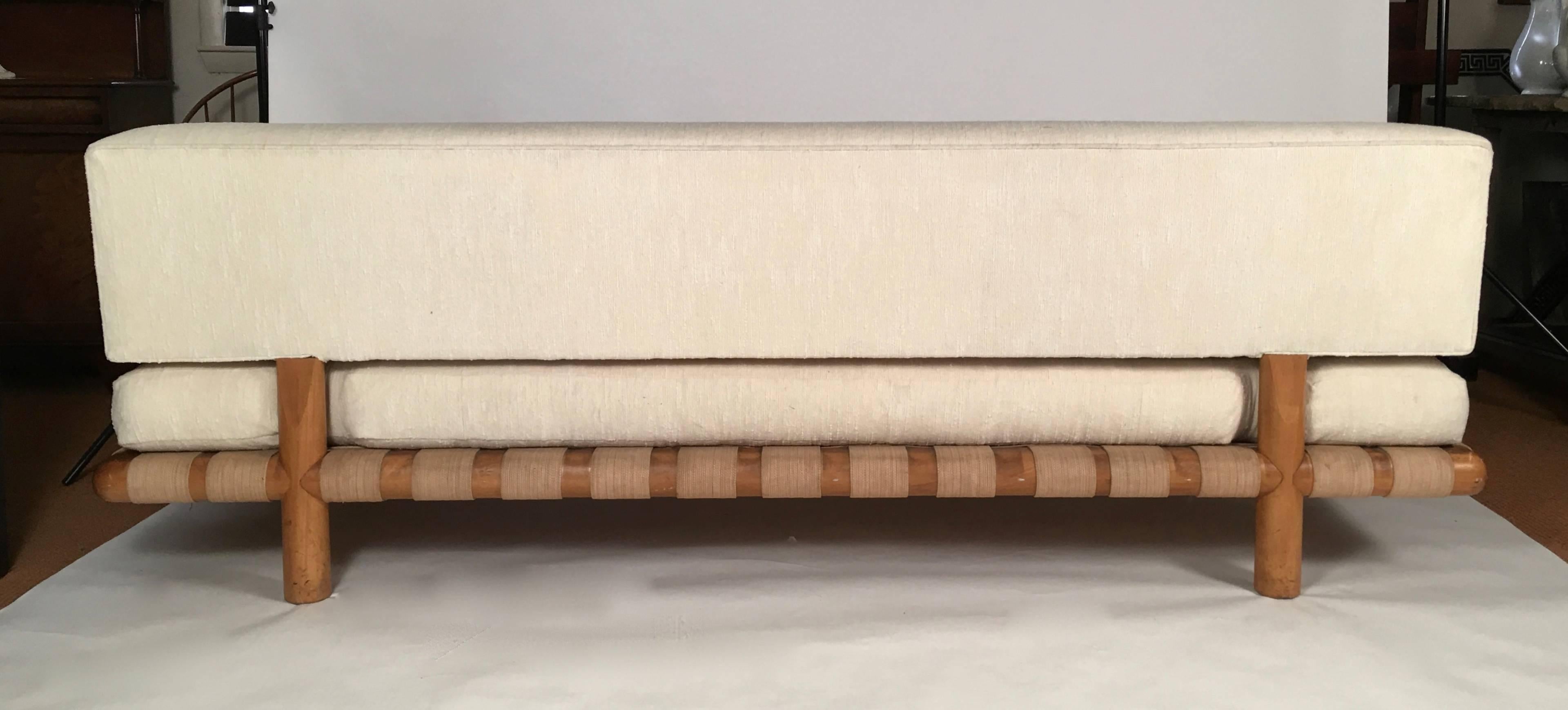 robsjohn gibbings sofa
