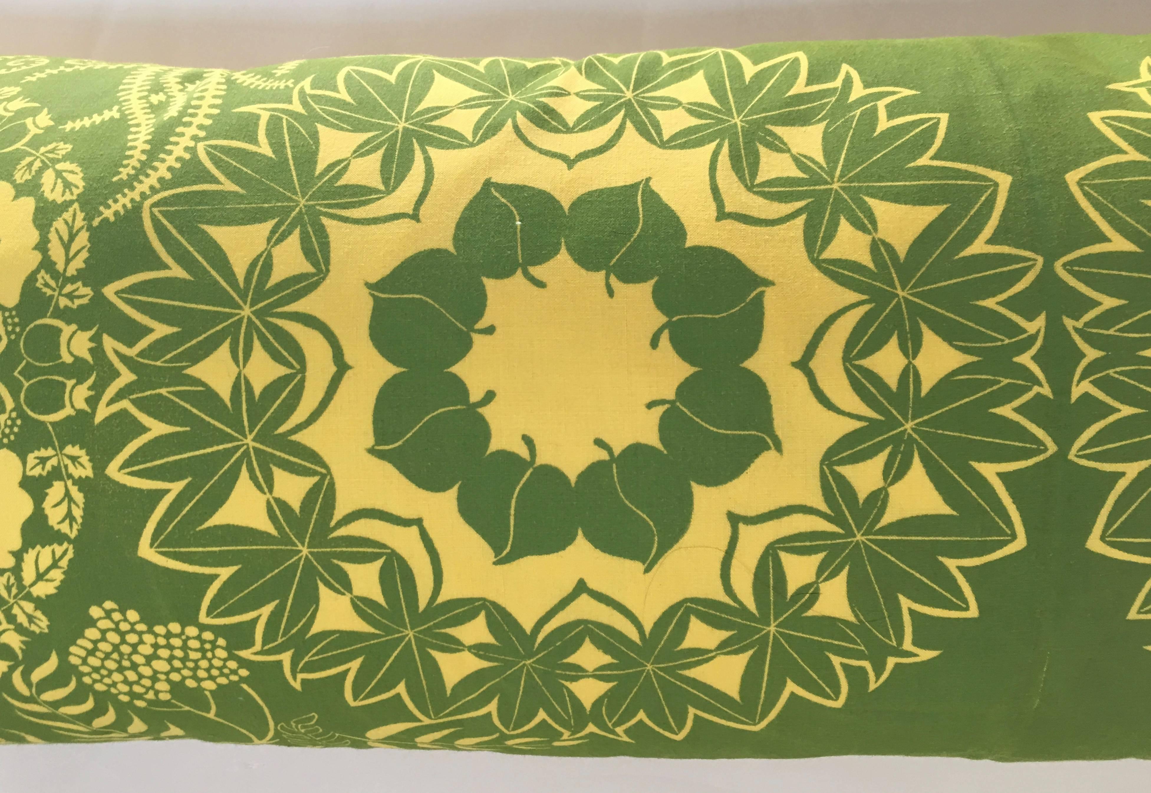 An original hand block printed Folly Cove Designers fabric yellow and green long rectangular lumbar pillow in the 'Summer Wreaths' pattern by Mary Ann Lash, circa 1969, new down filling and yellow cotton linen backing. This is a rare pattern and