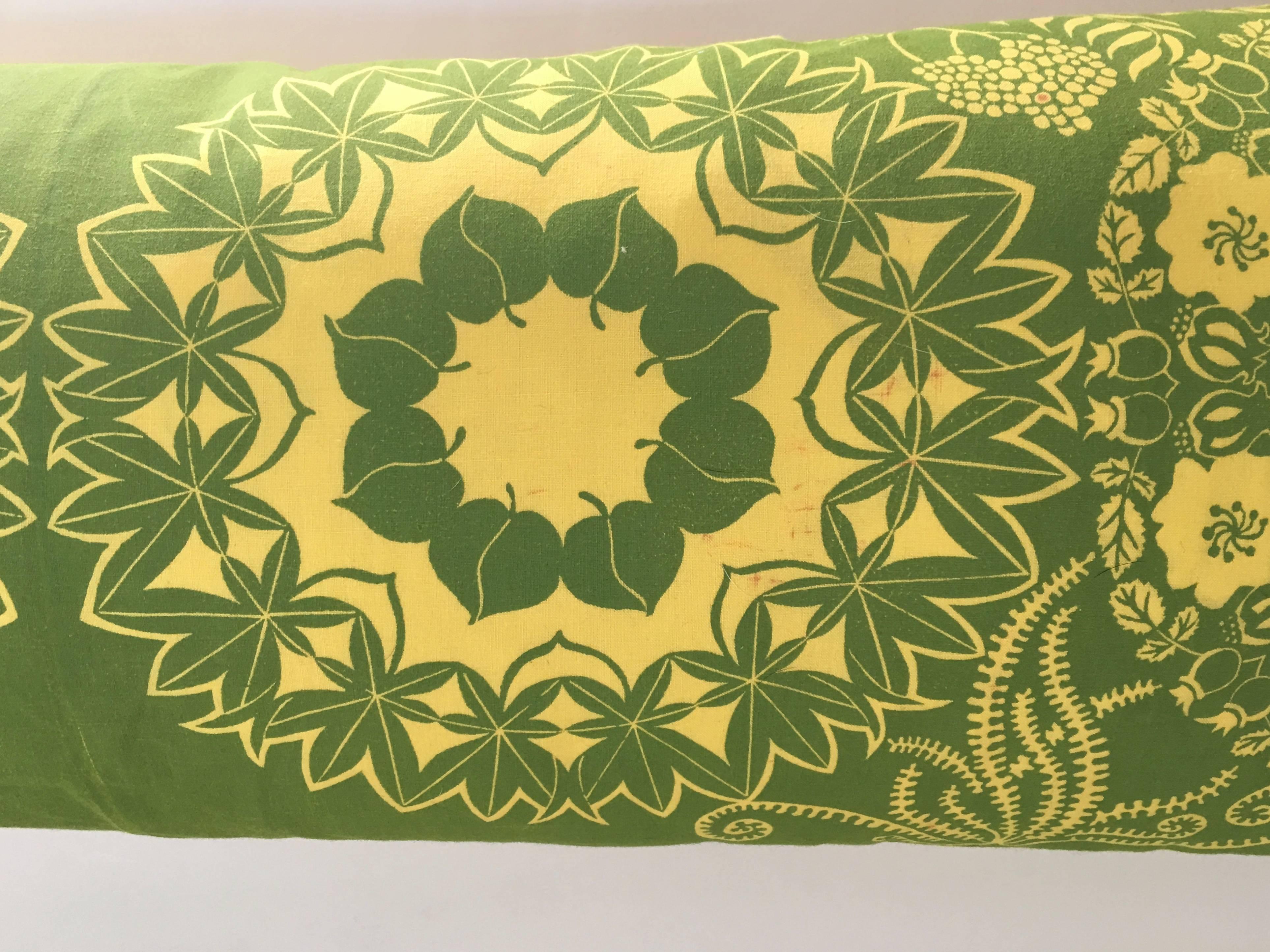 Hand-Crafted Summer Wreaths Yellow and Green Folly Cove Designers Hand Printed Pillow