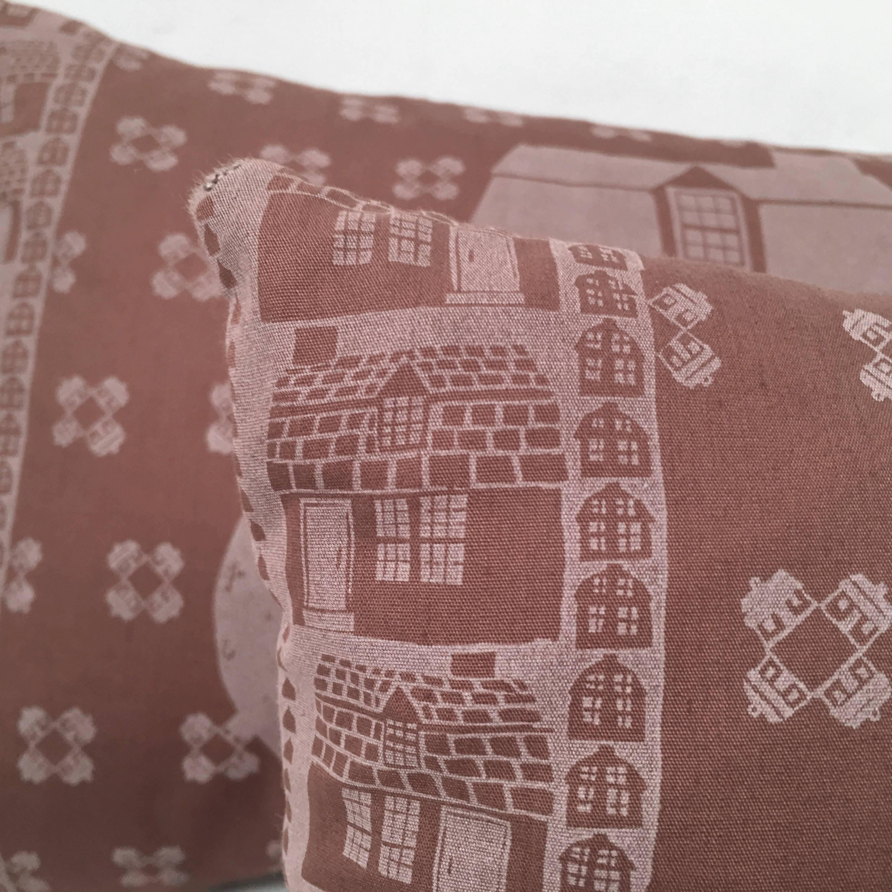 Original Hand Block Printed Folly Cove Designers Pillows In Excellent Condition In Essex, MA