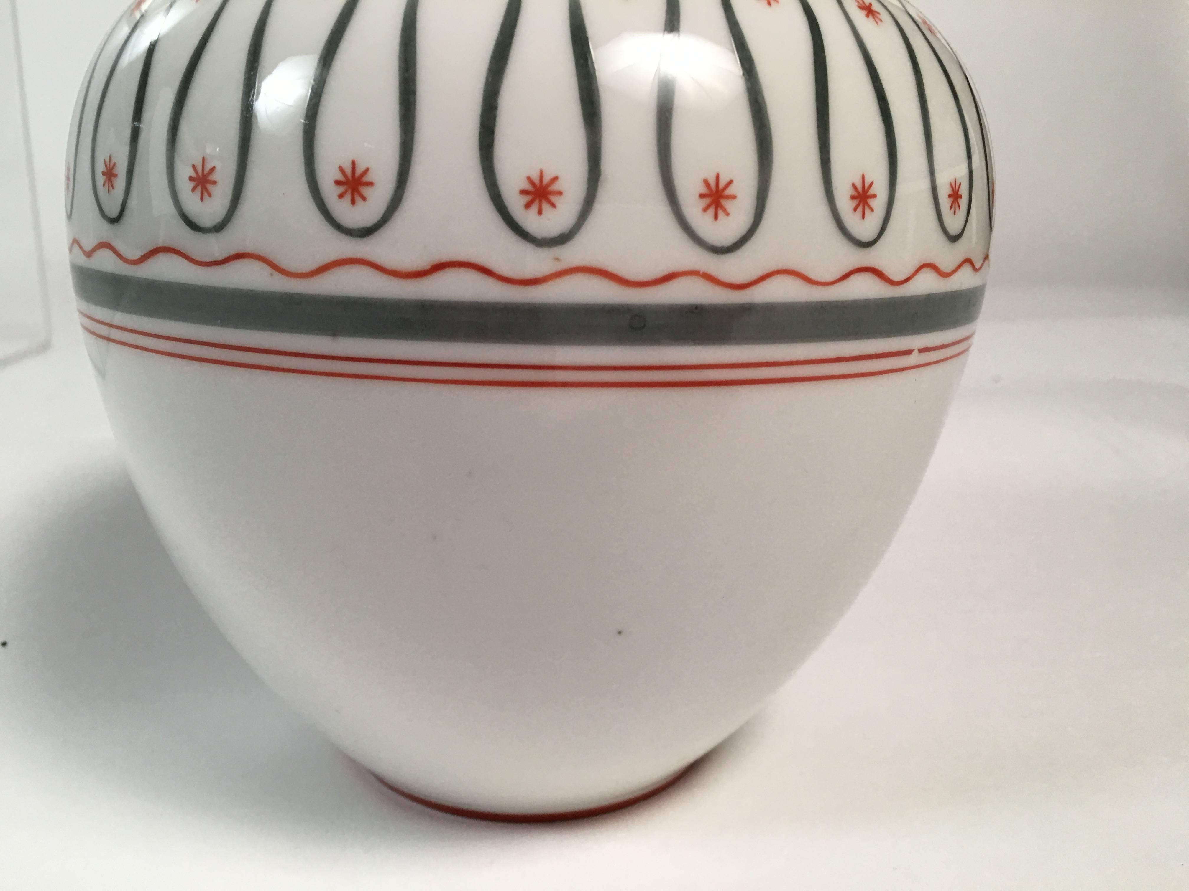Art Deco German Porcelain Vase, circa 1930 In Excellent Condition In Essex, MA