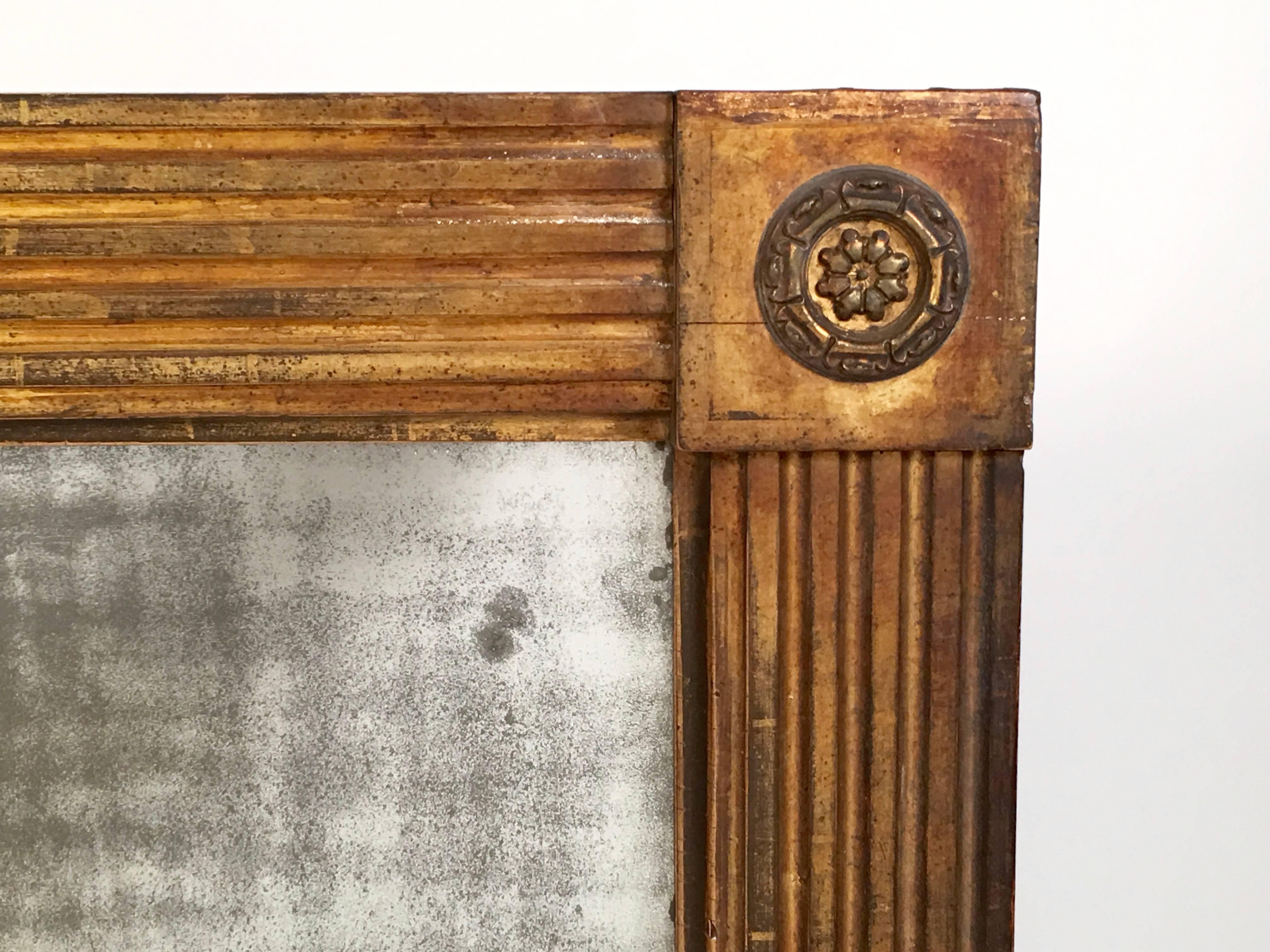 American Classical Giltwood Mirror, circa 1820-1840 In Excellent Condition In Essex, MA