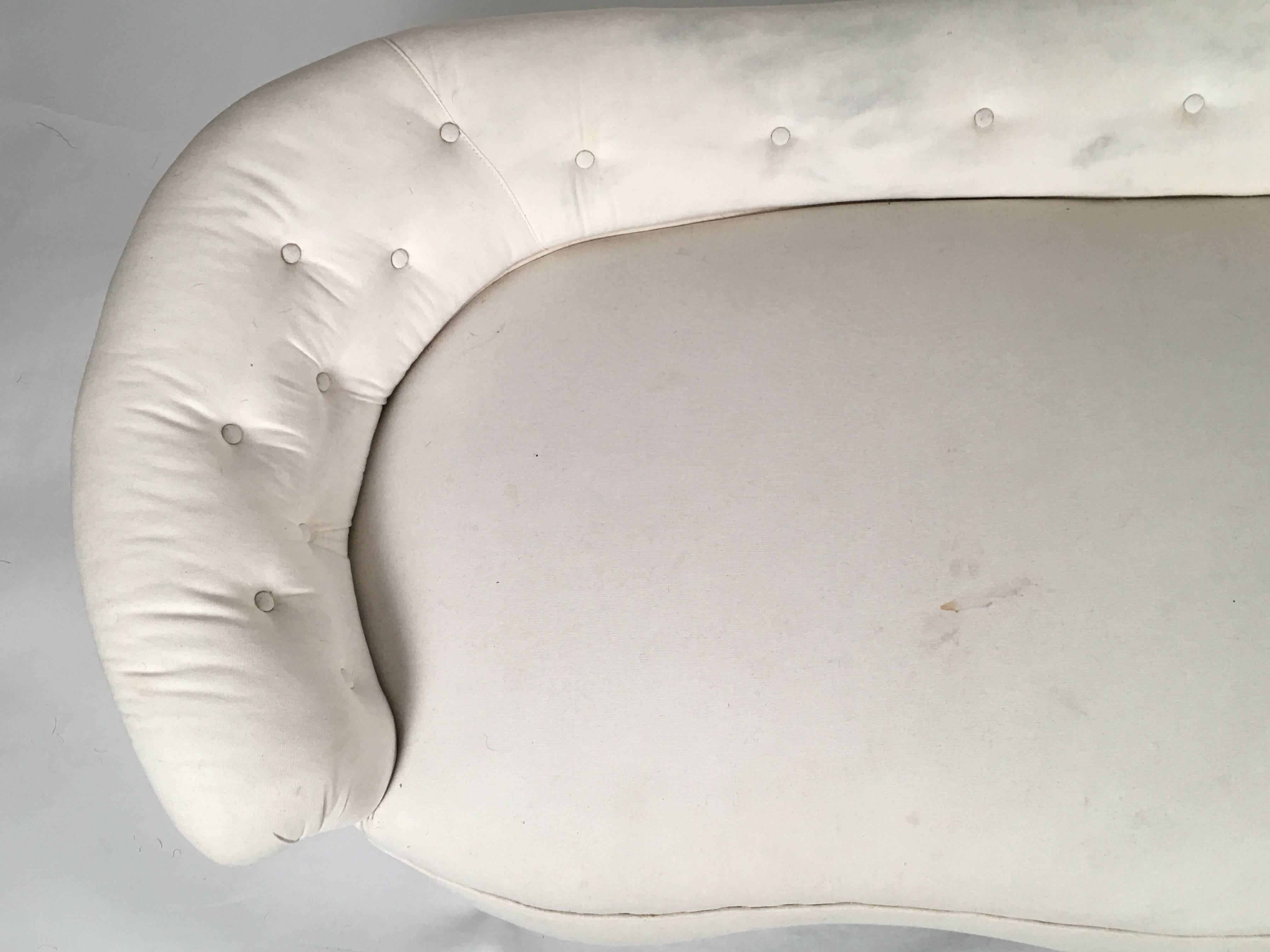 Victorian Upholstered Chaise Longue 2