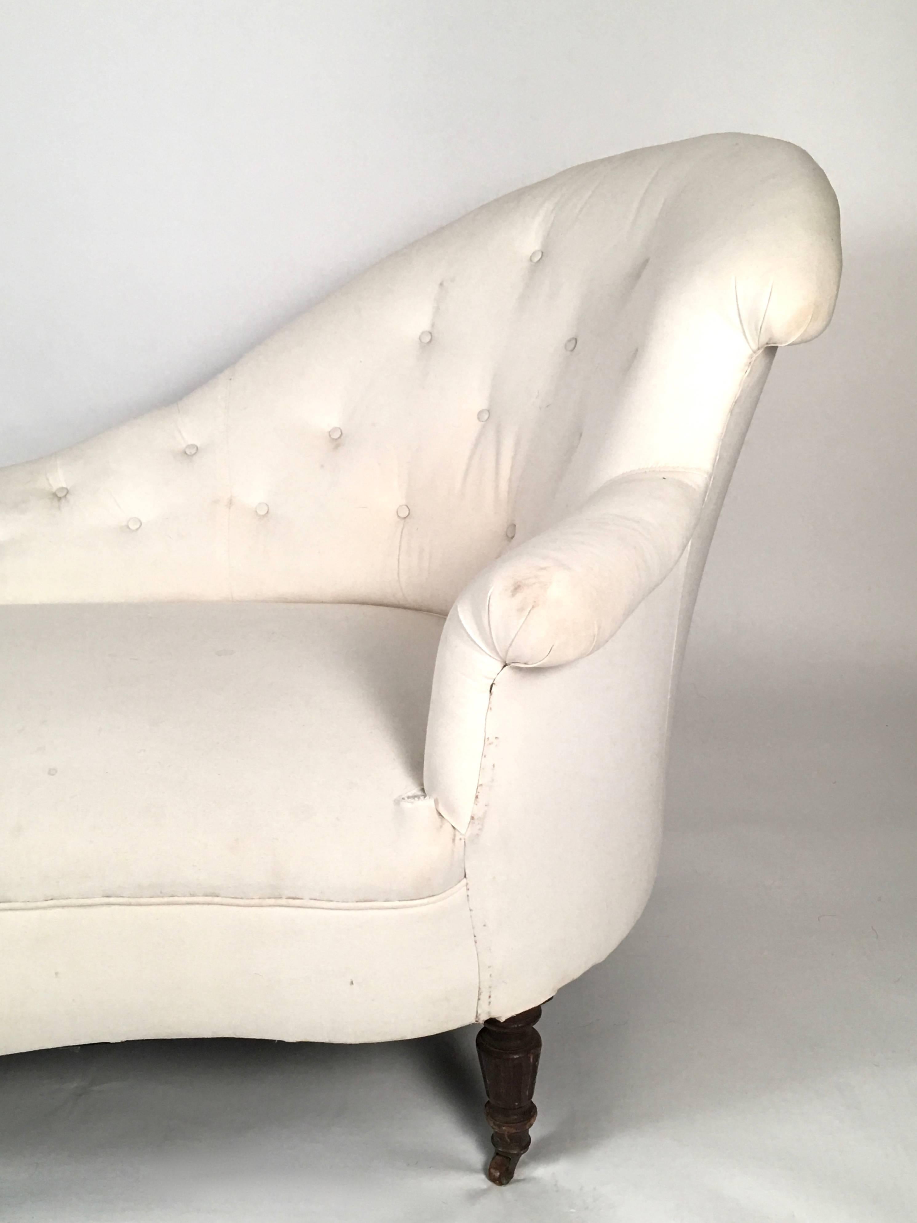 Victorian Upholstered Chaise Longue 1