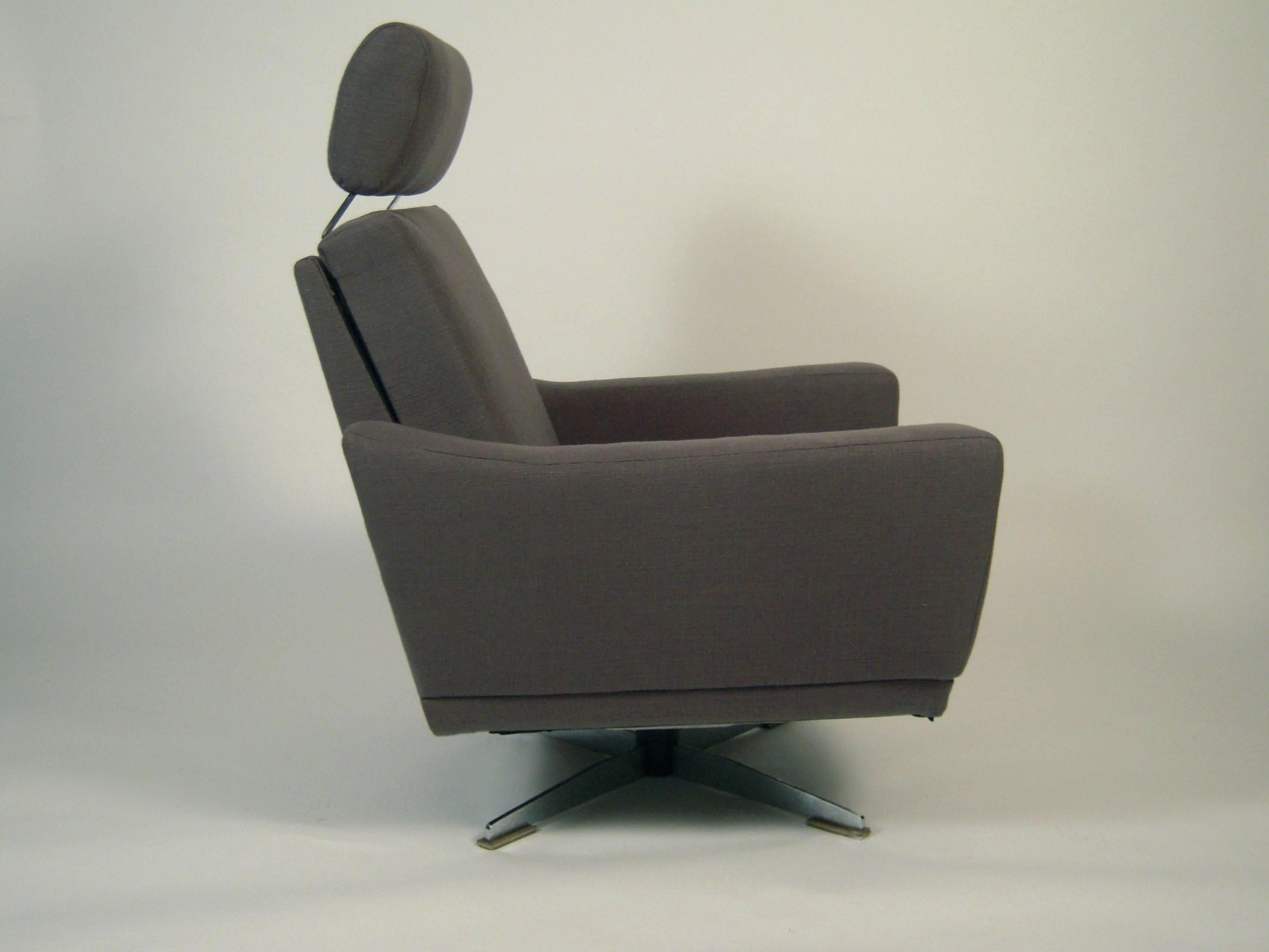 contemporary swivel chairs