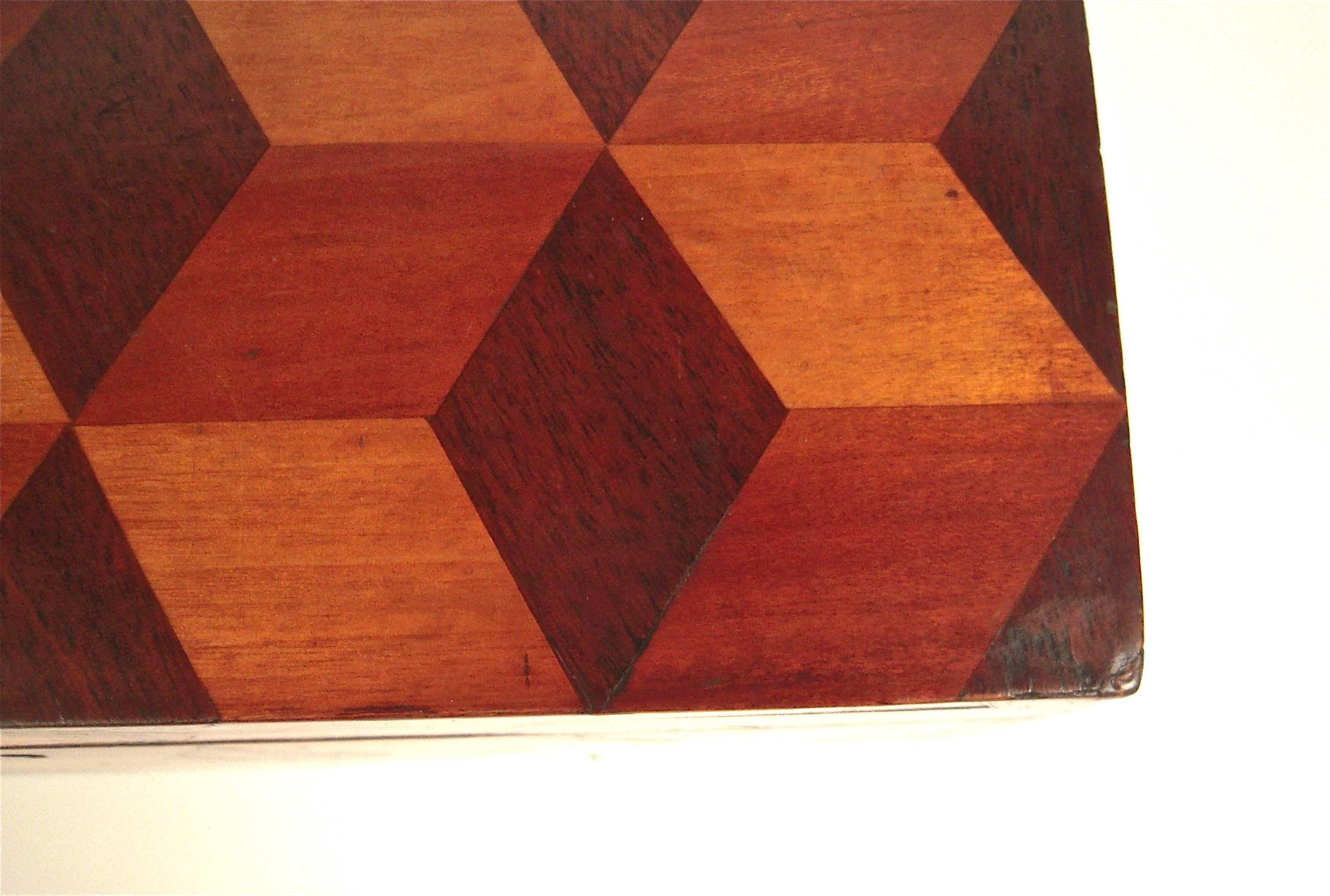Mahogany Graphic 19th Century Inlaid Wood Box