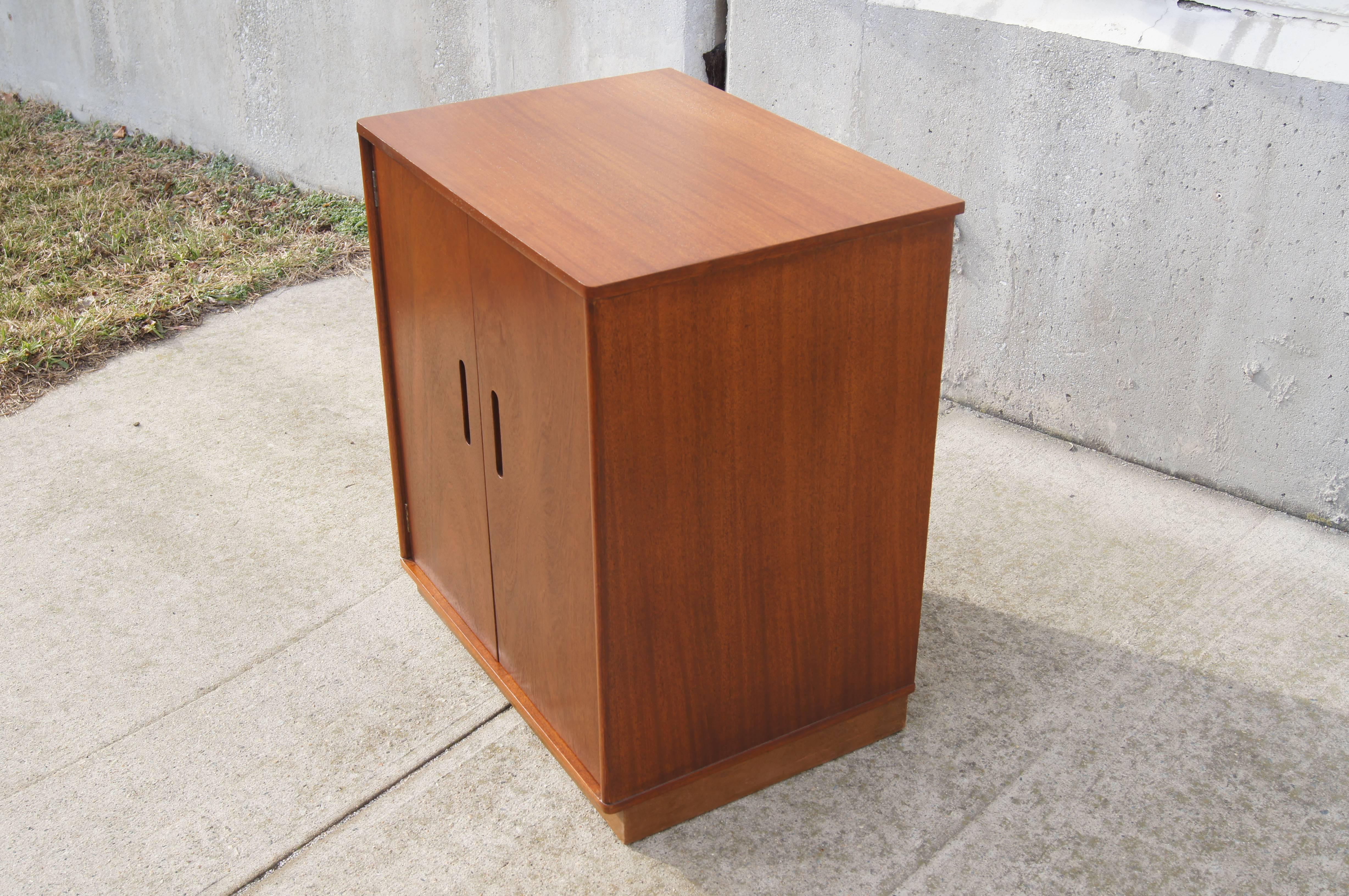 Mid-20th Century Small Mid-Century Cabinet by Edward Wormley for Dunbar For Sale