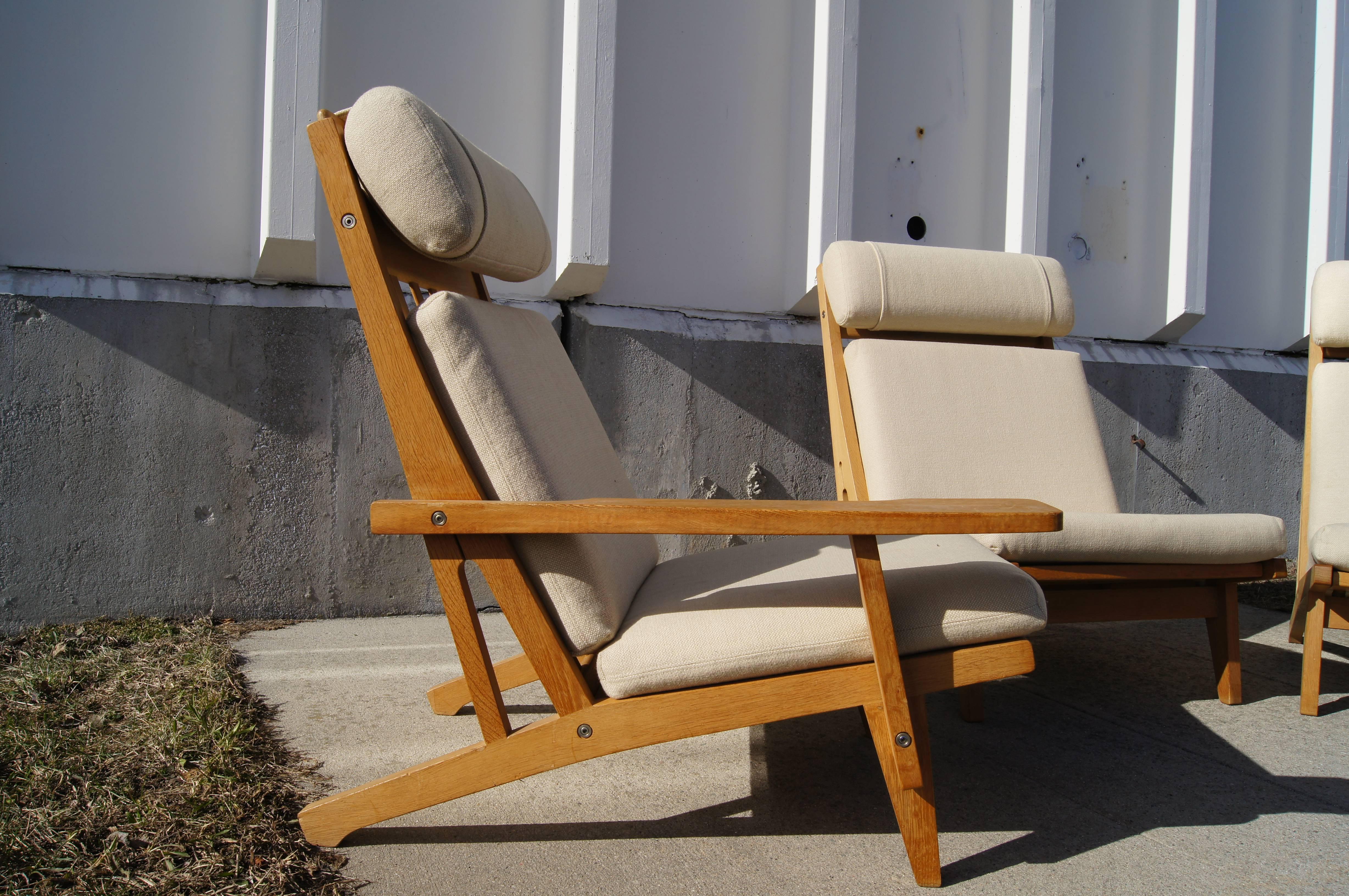 Scandinavian Modern Convertible High-back Sofa in Oak by Hans Wegner for Getama