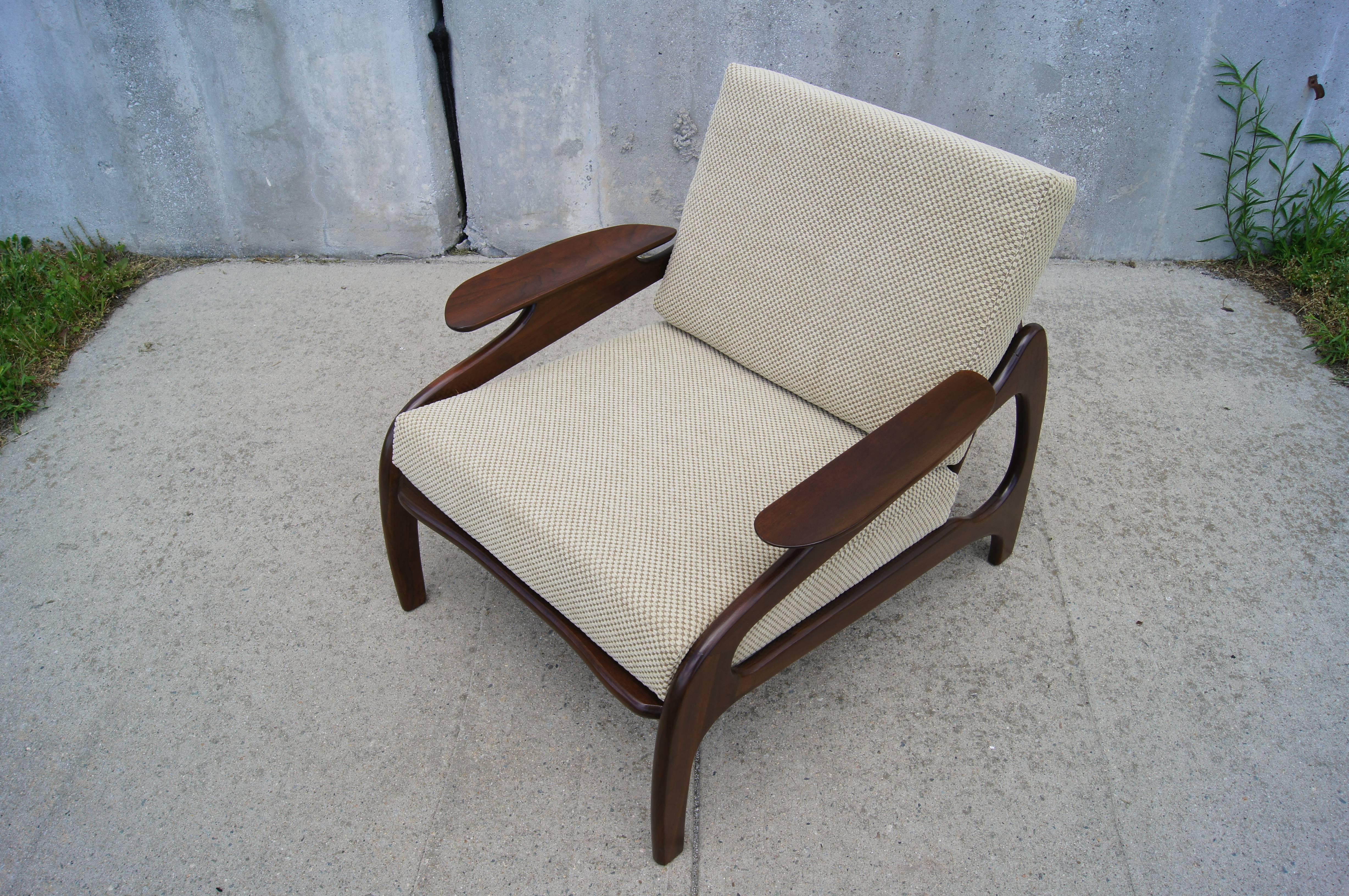 Mid-20th Century Model 1209C Walnut Lounge Chair by Adrian Pearsall for Craft Associates