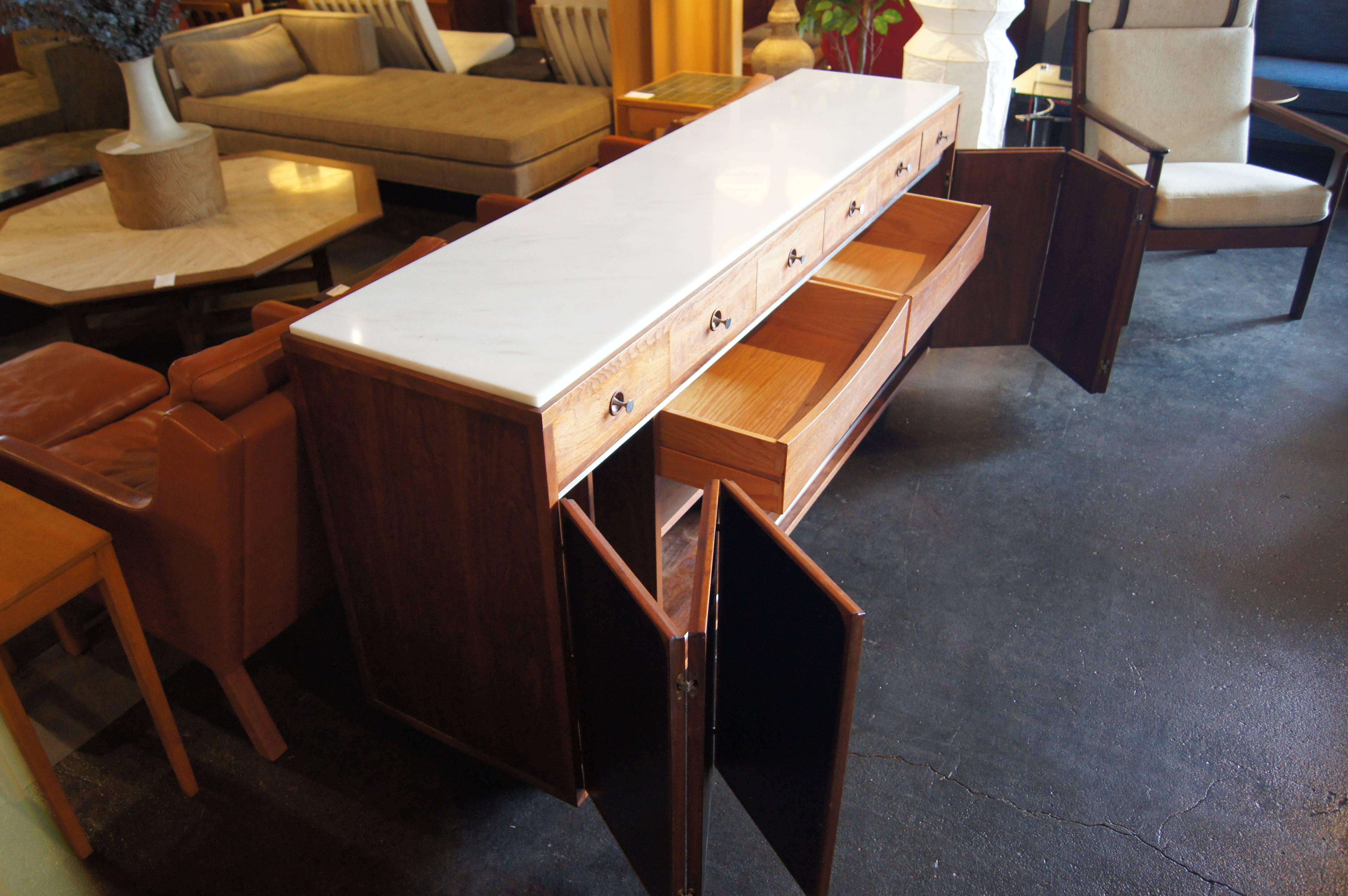 Walnut Sideboard with White Marble Top and Leather Panels by Paul McCobb In Excellent Condition In Dorchester, MA