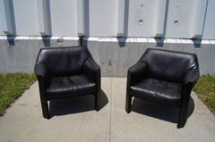 Pair of Black Leather Cab Armchairs by Mario Bellini for Cassina