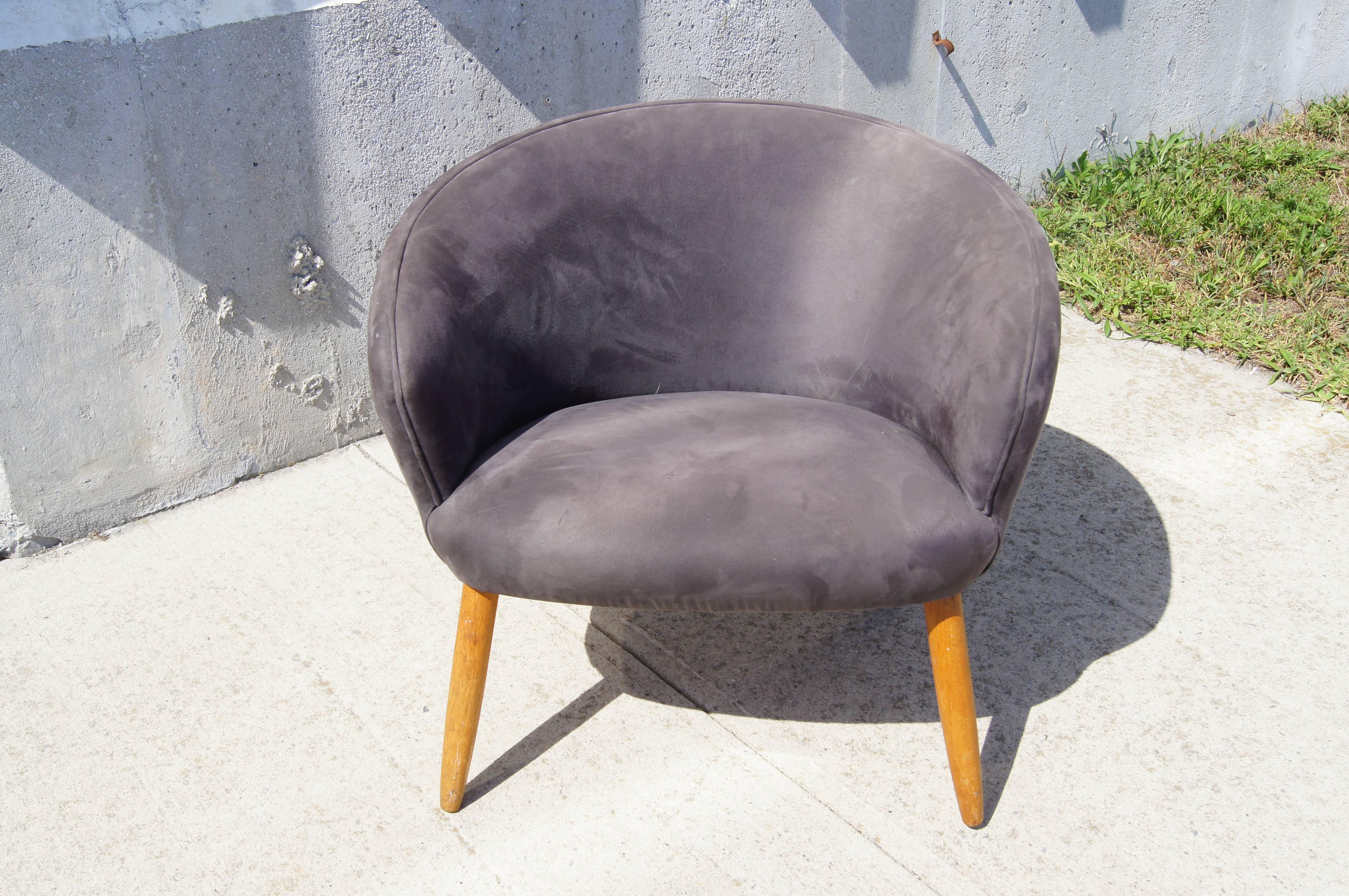 Scandinavian Modern Danish Modern Lounge Chair in the Style of Nanna Ditzel
