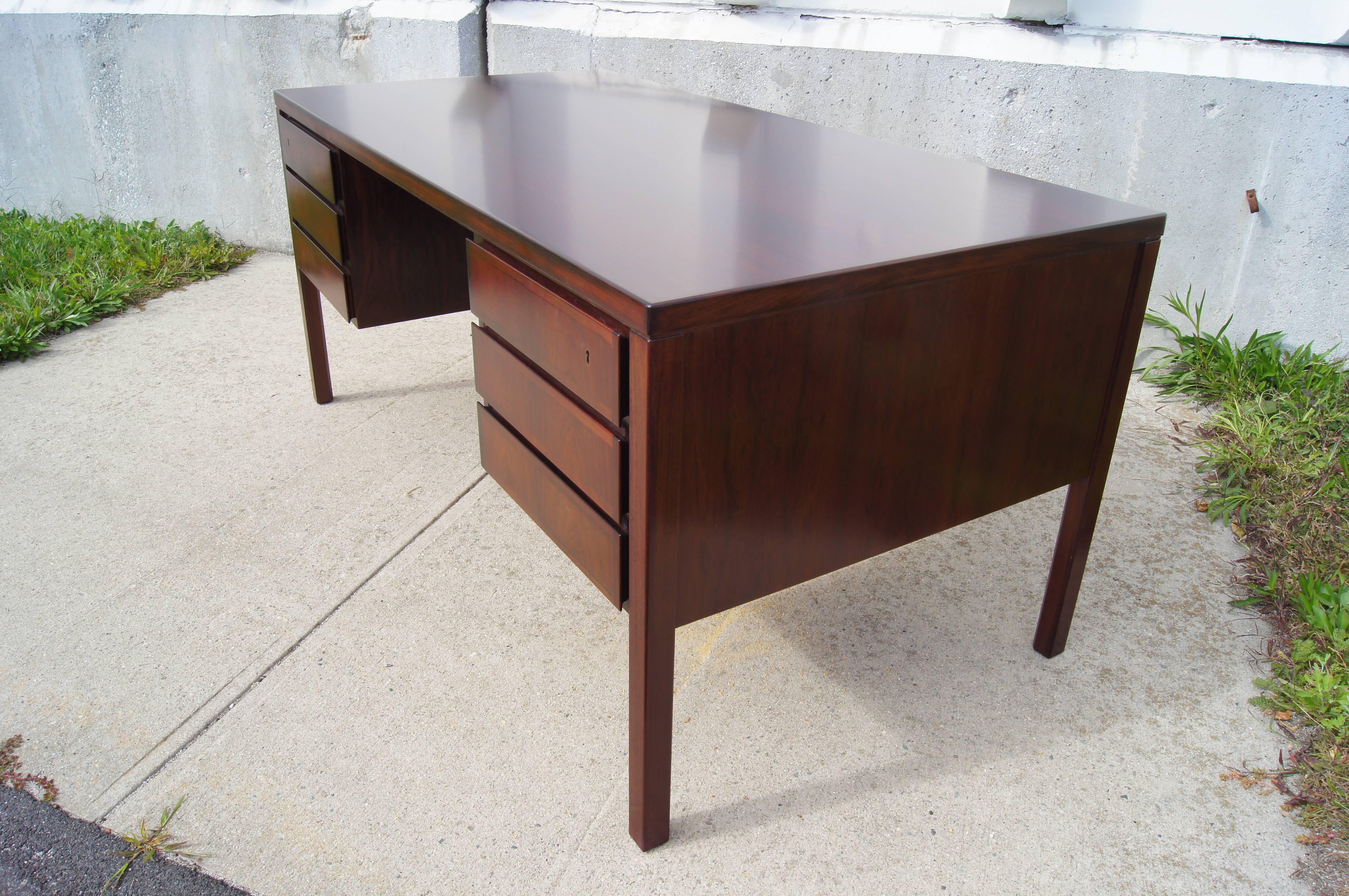 Danish Freestanding Rosewood Desk by Gunni Omann for Edmund Jørgensen