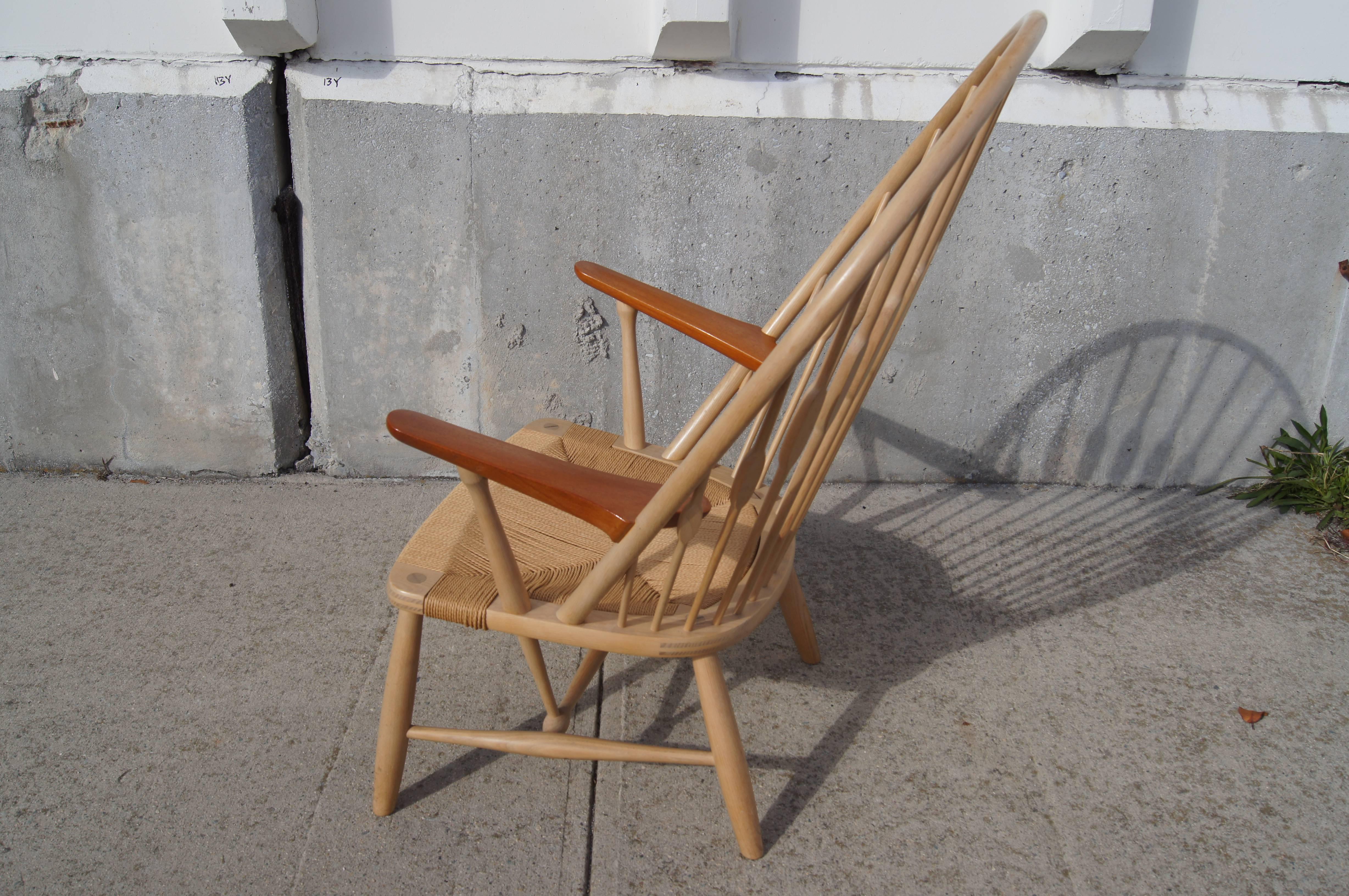 A modern, exaggerated take on the classic Windsor chair, this iconic design from 1947, model JH550, is a fine example of Hans Wegner’s work. Best known by the name given it by fellow Danish designer Finn Juhl, the Peacock chair features a solid ash