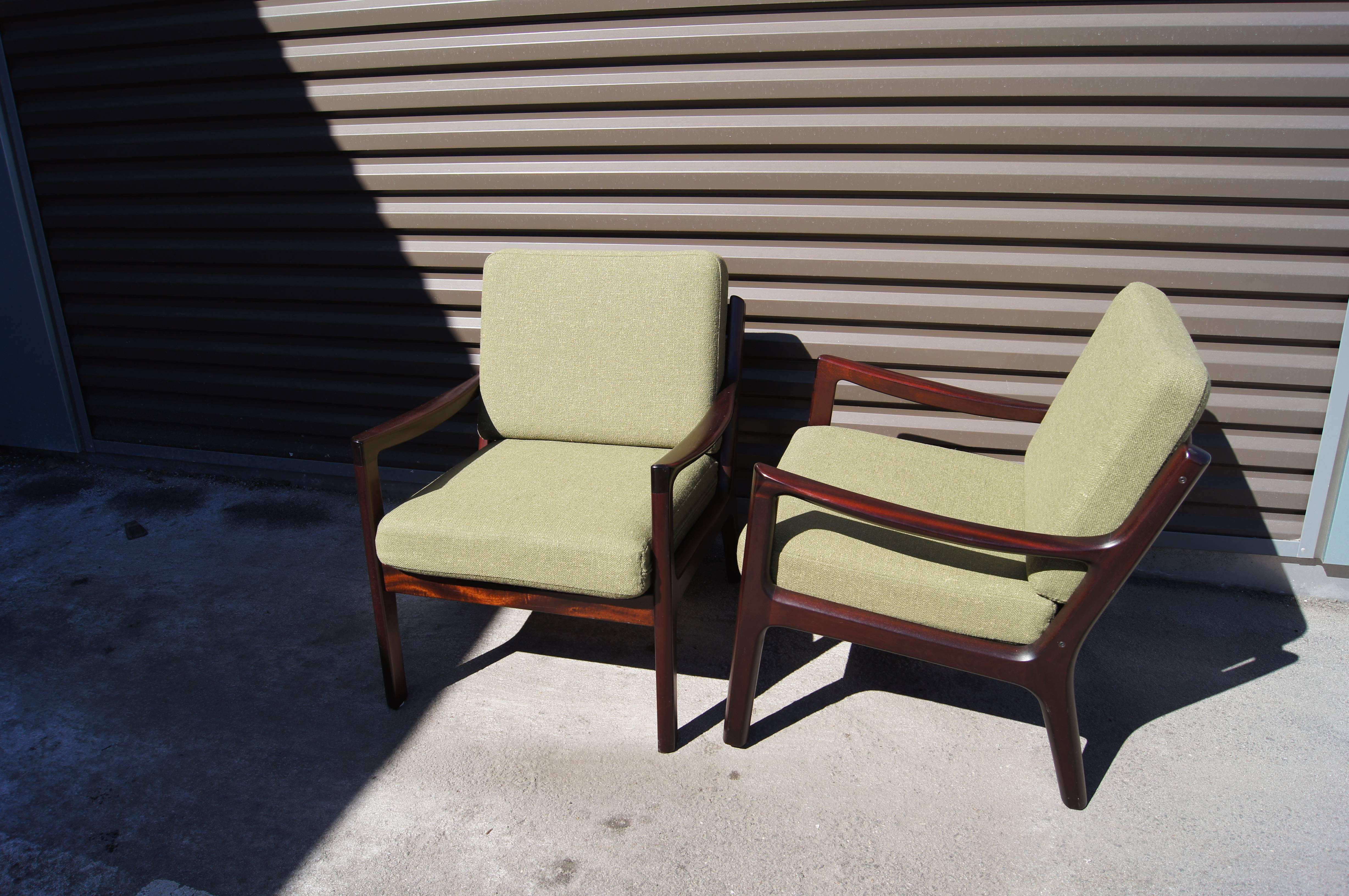 Mid-20th Century Pair of Senator Armchairs, Model 166, by Ole Wanscher for Cado of Denmark