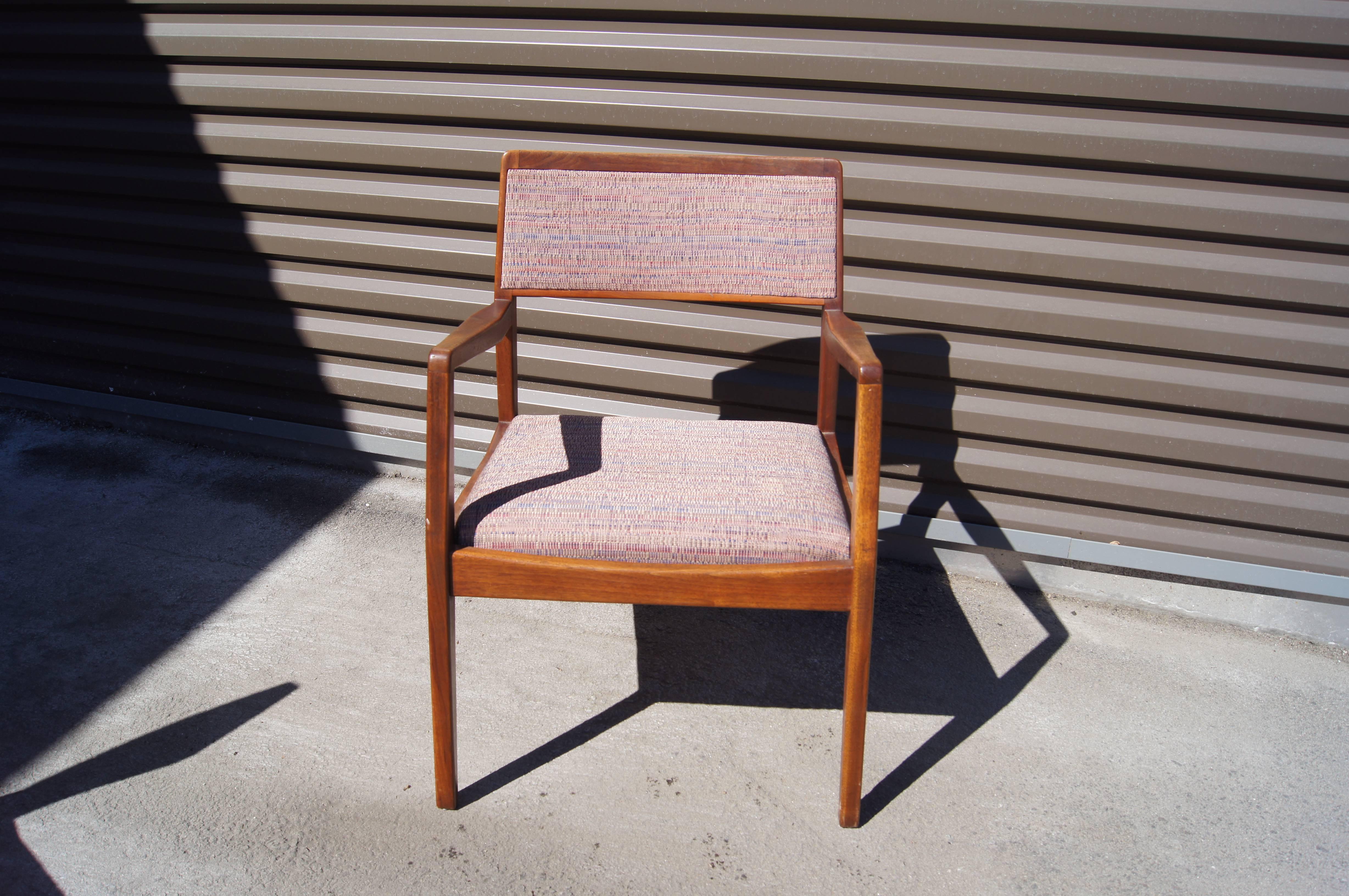 Paar „Playboy“-Sessel, Modell C140, von Jens Risom (Moderne der Mitte des Jahrhunderts) im Angebot