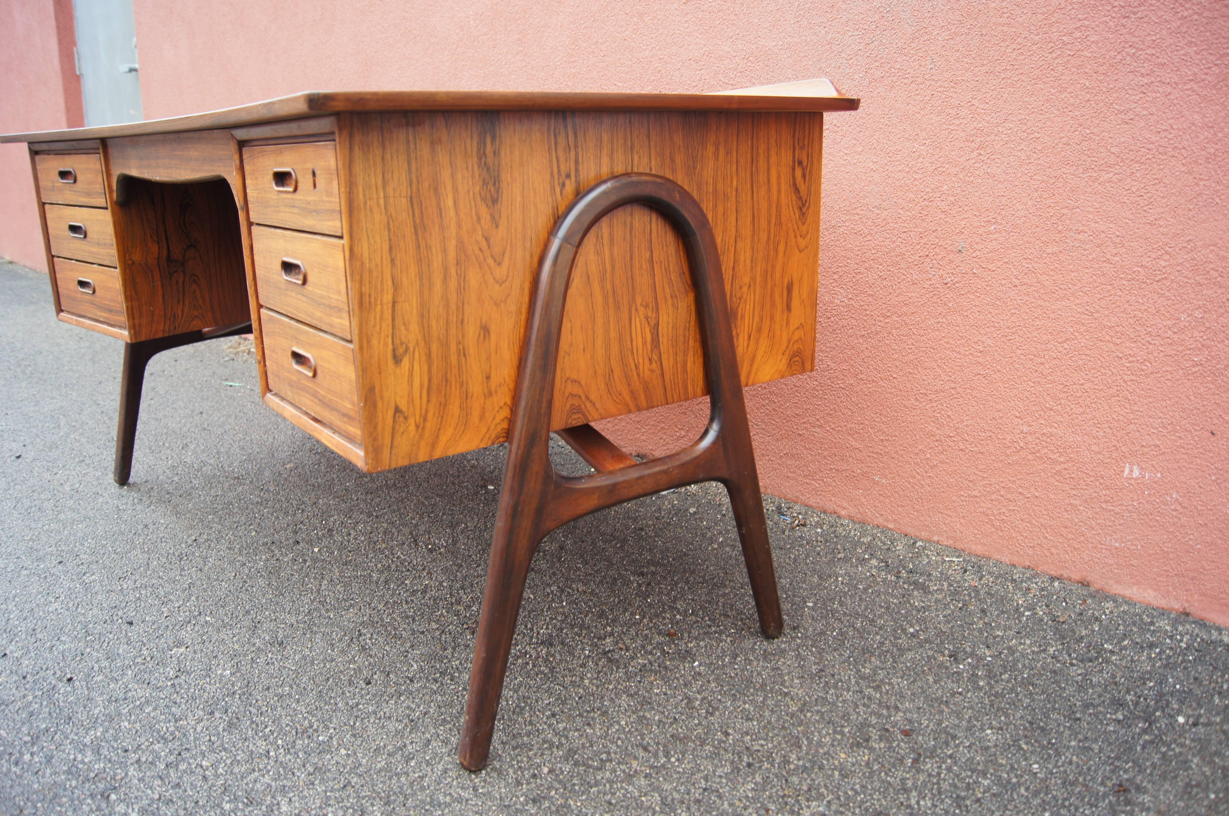 Schreibtisch aus Palisanderholz, Modell SH 180, von Svend Aage Madsen für Sigurd Hansen (Skandinavische Moderne)