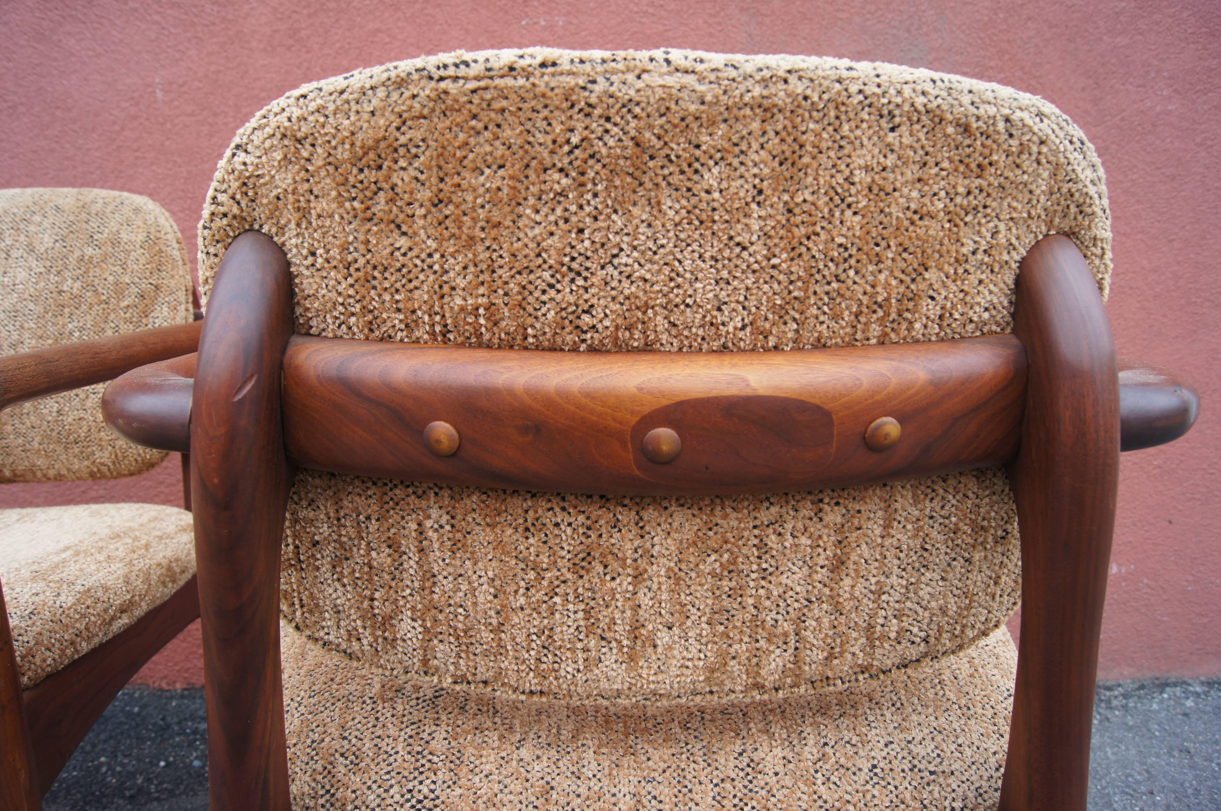American Mid-Century Walnut Armchairs In Good Condition For Sale In Dorchester, MA